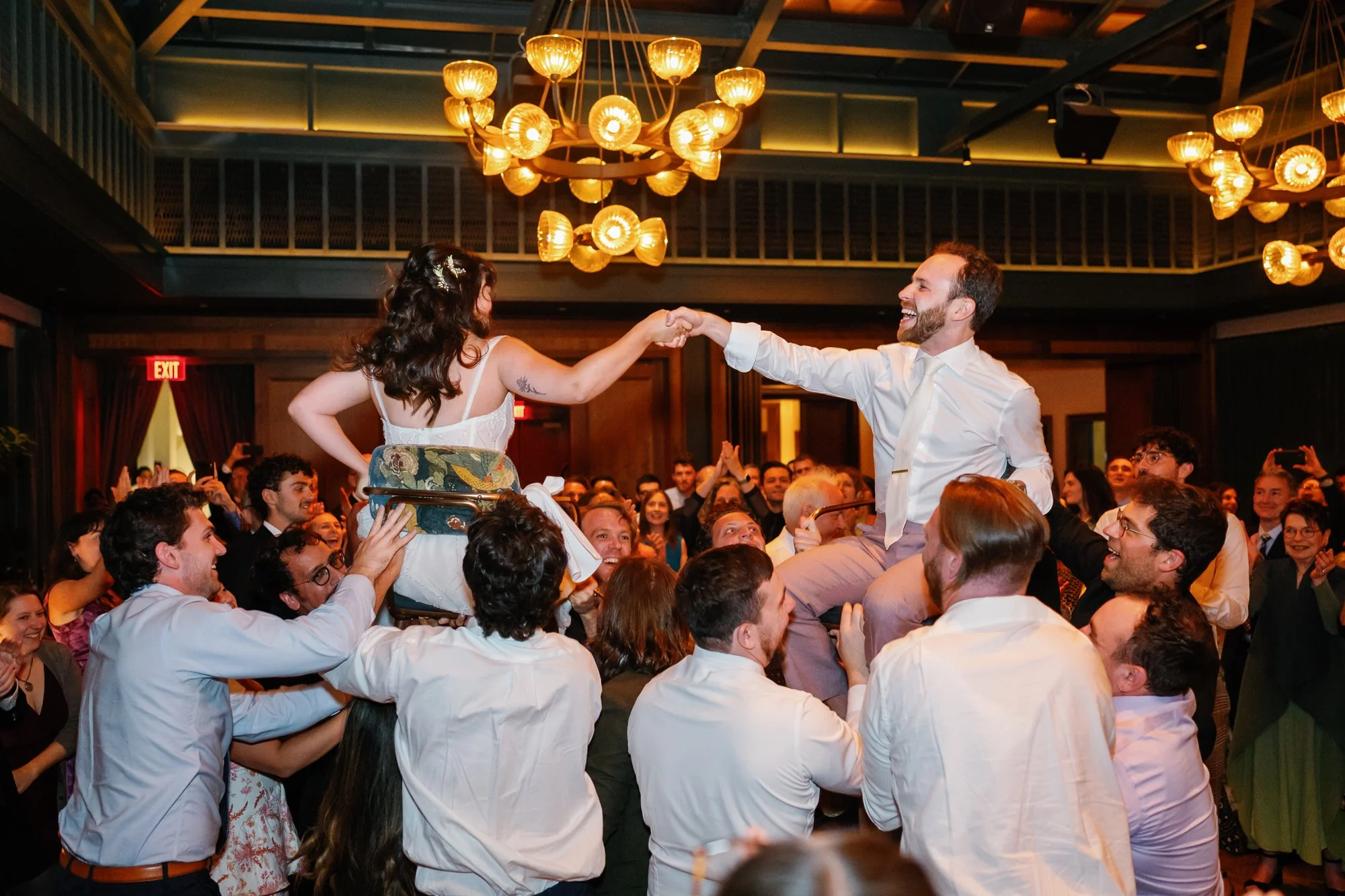 detroit jewish wedding at book tower (120).jpg