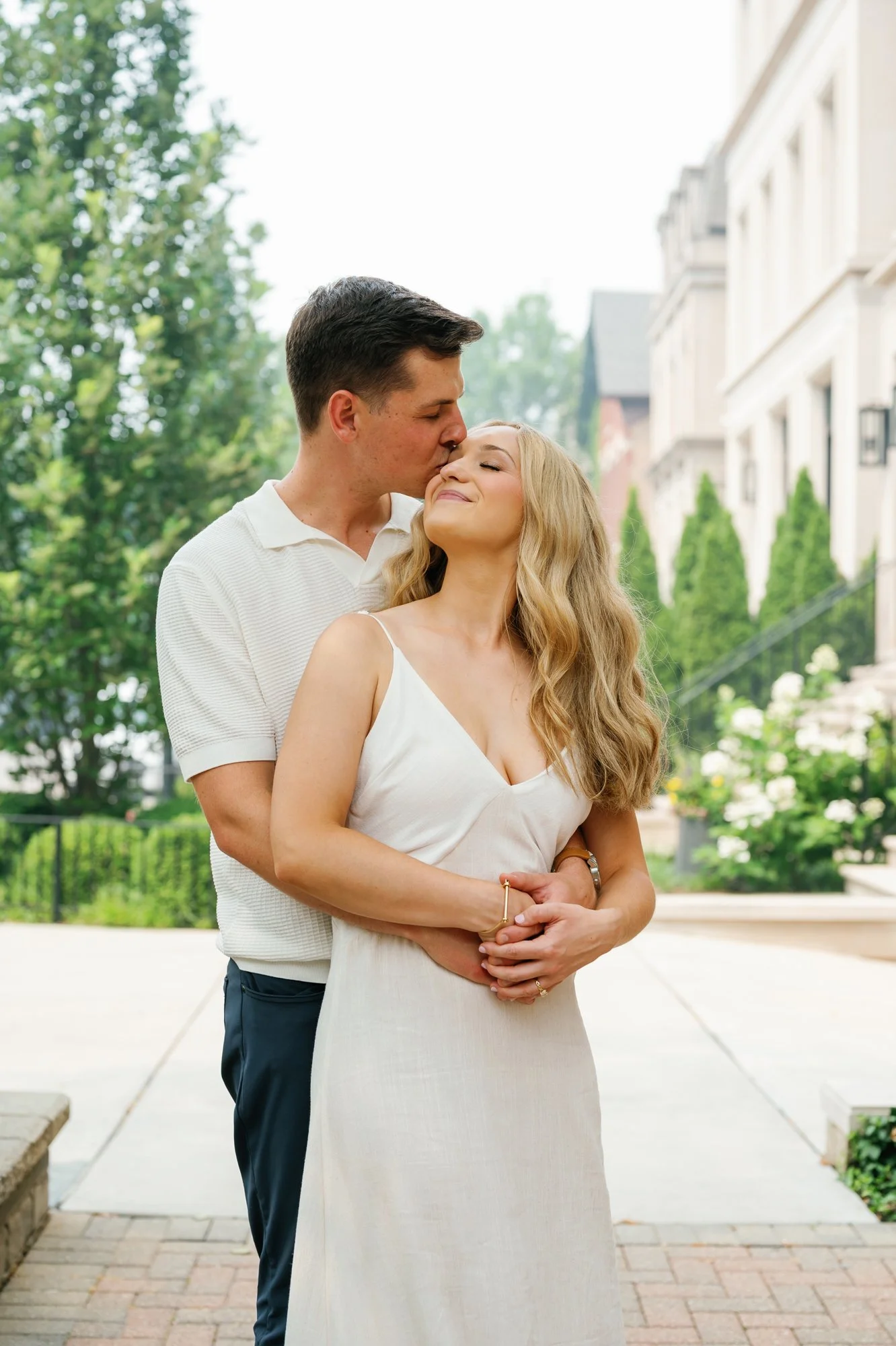 lincoln-park-chicago-engagement-session (34).jpg