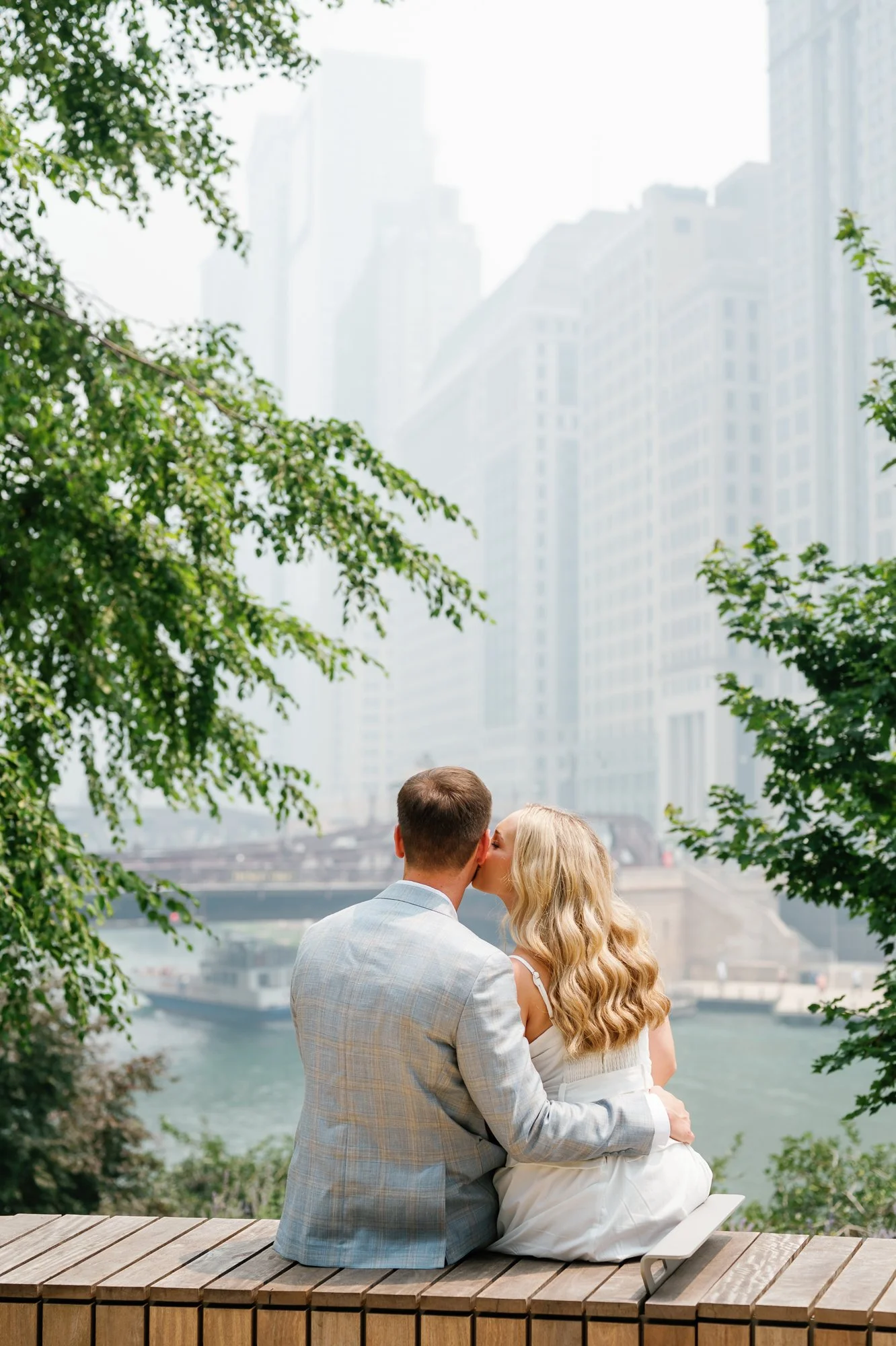 lincoln-park-chicago-engagement-session (15).jpg