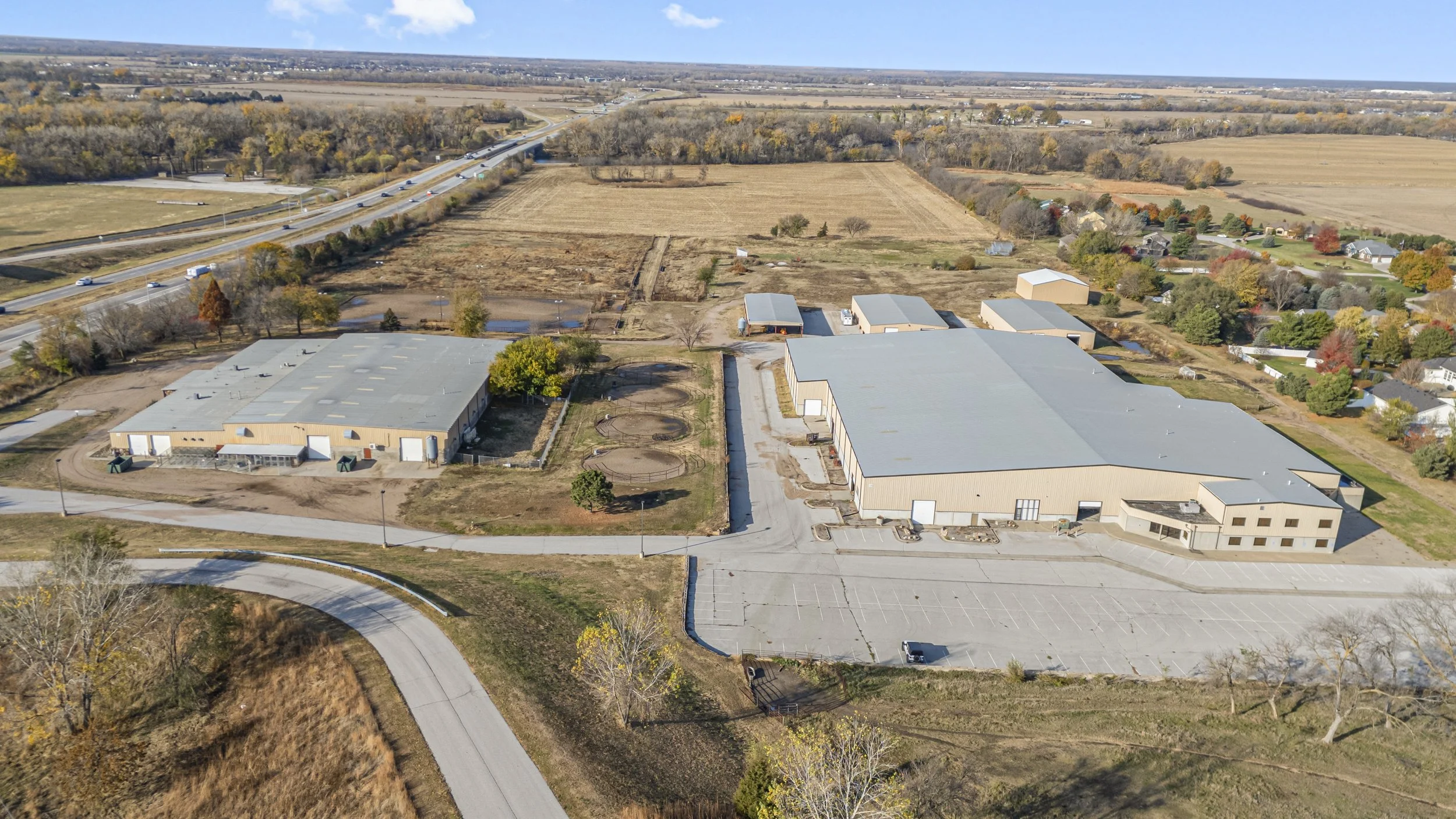 506 N Skyline Dr-03.JPG