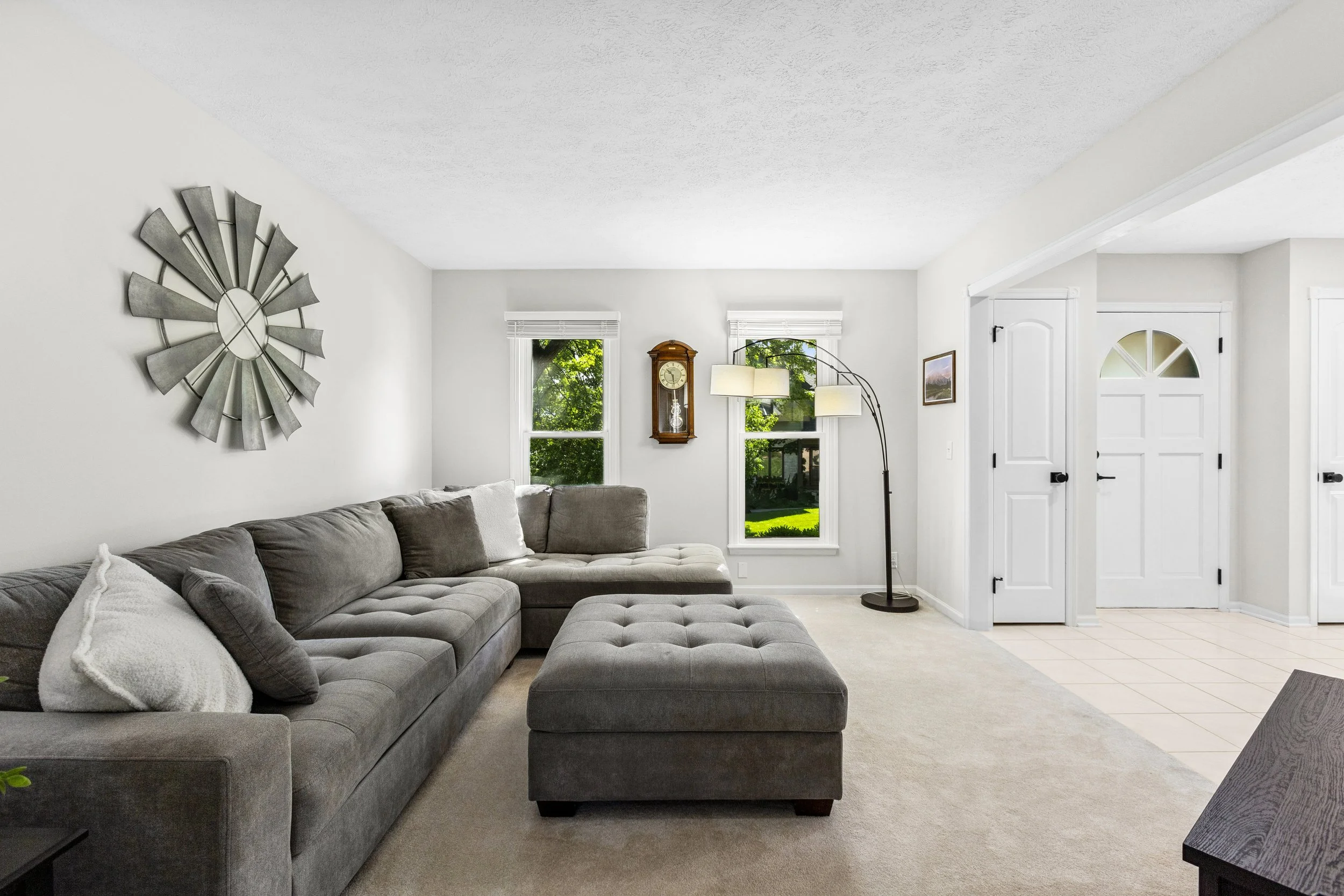 904 S 110th Plaza-9.jpg