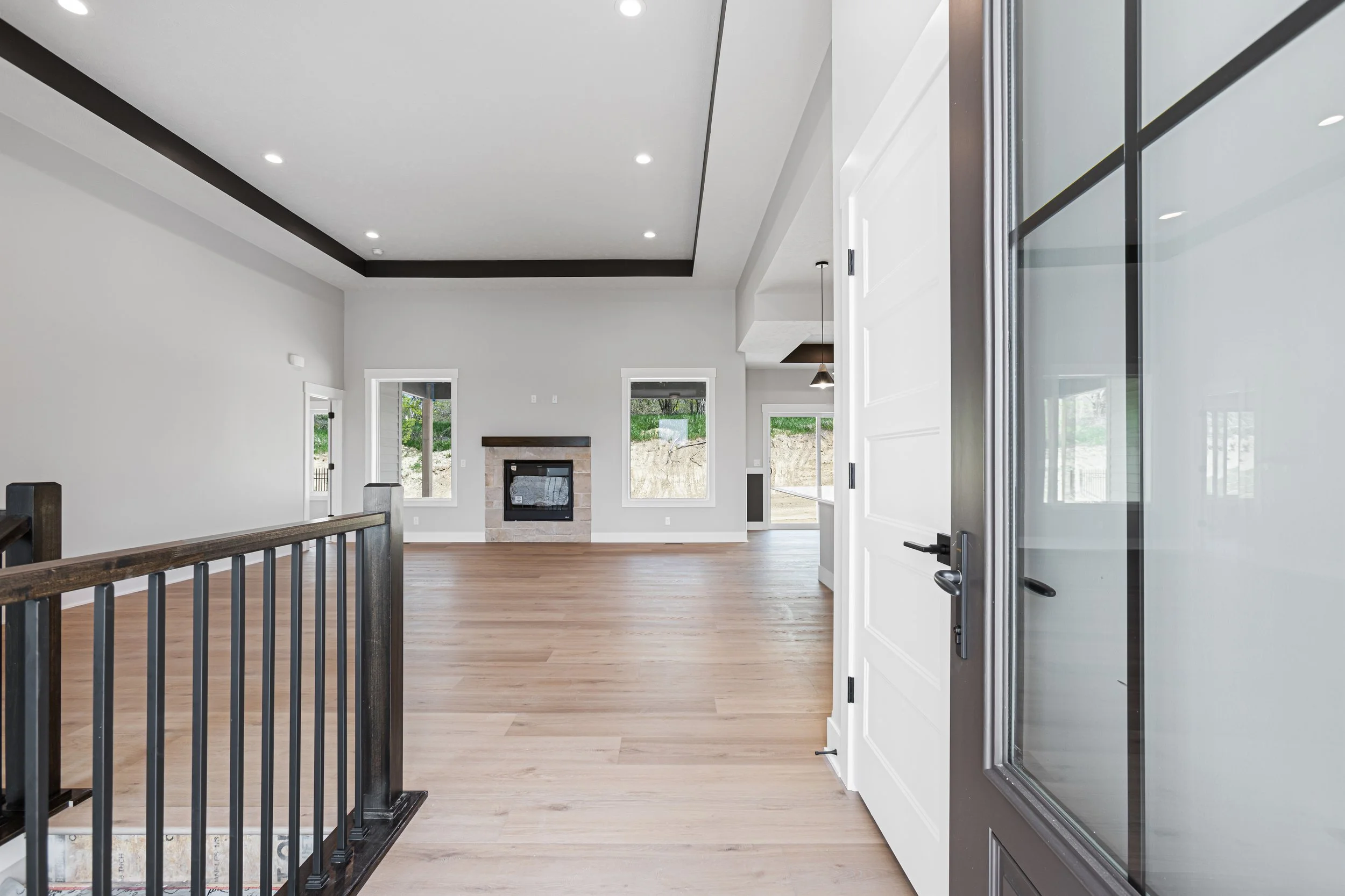 815 S Lakeview Way-03.jpg