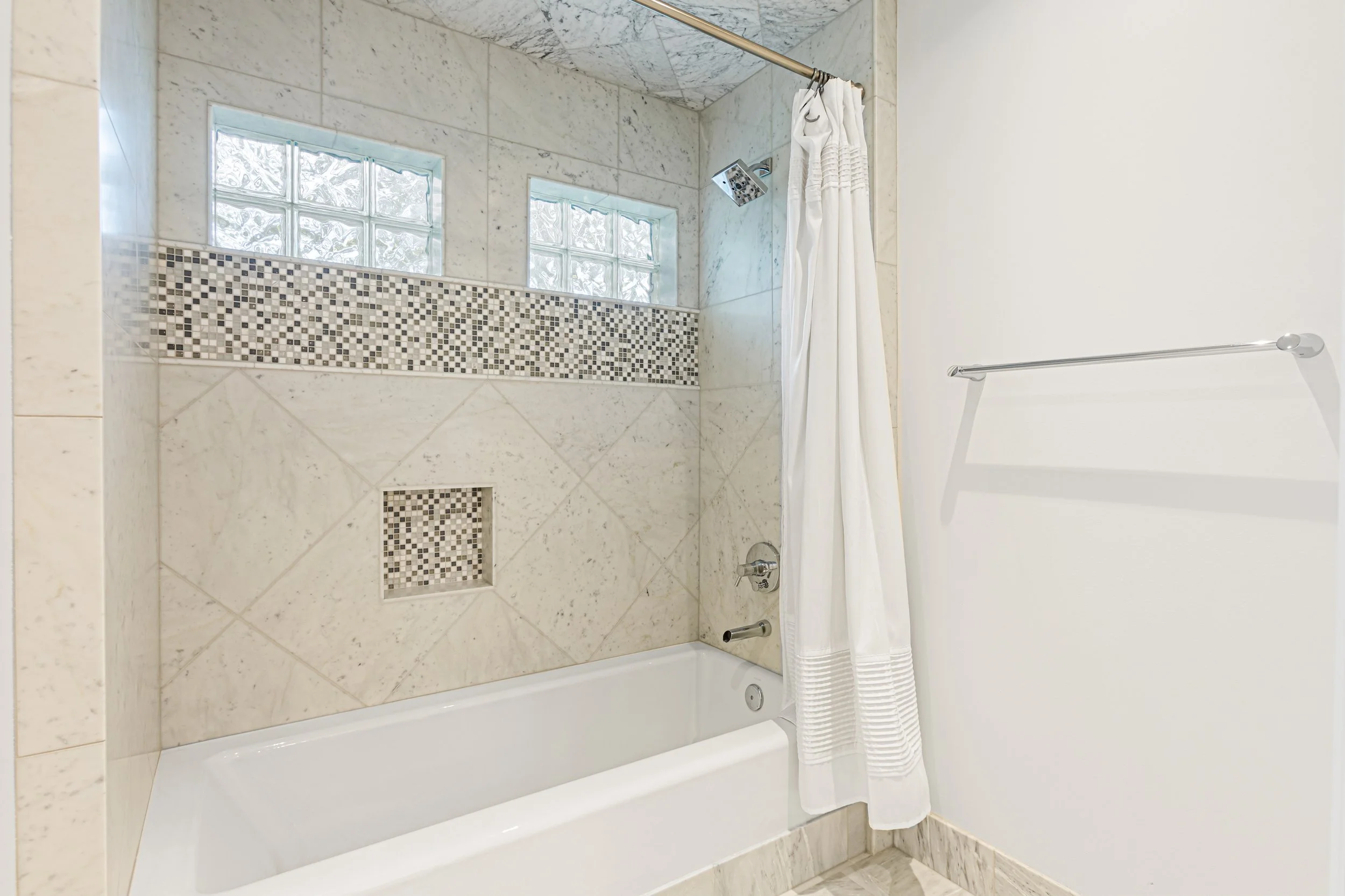 717 Hackberry Rd-80.jpg
