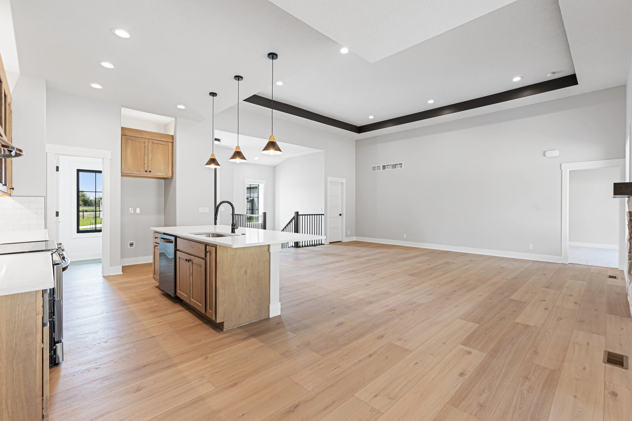 815 S Lakeview Way-07.jpg