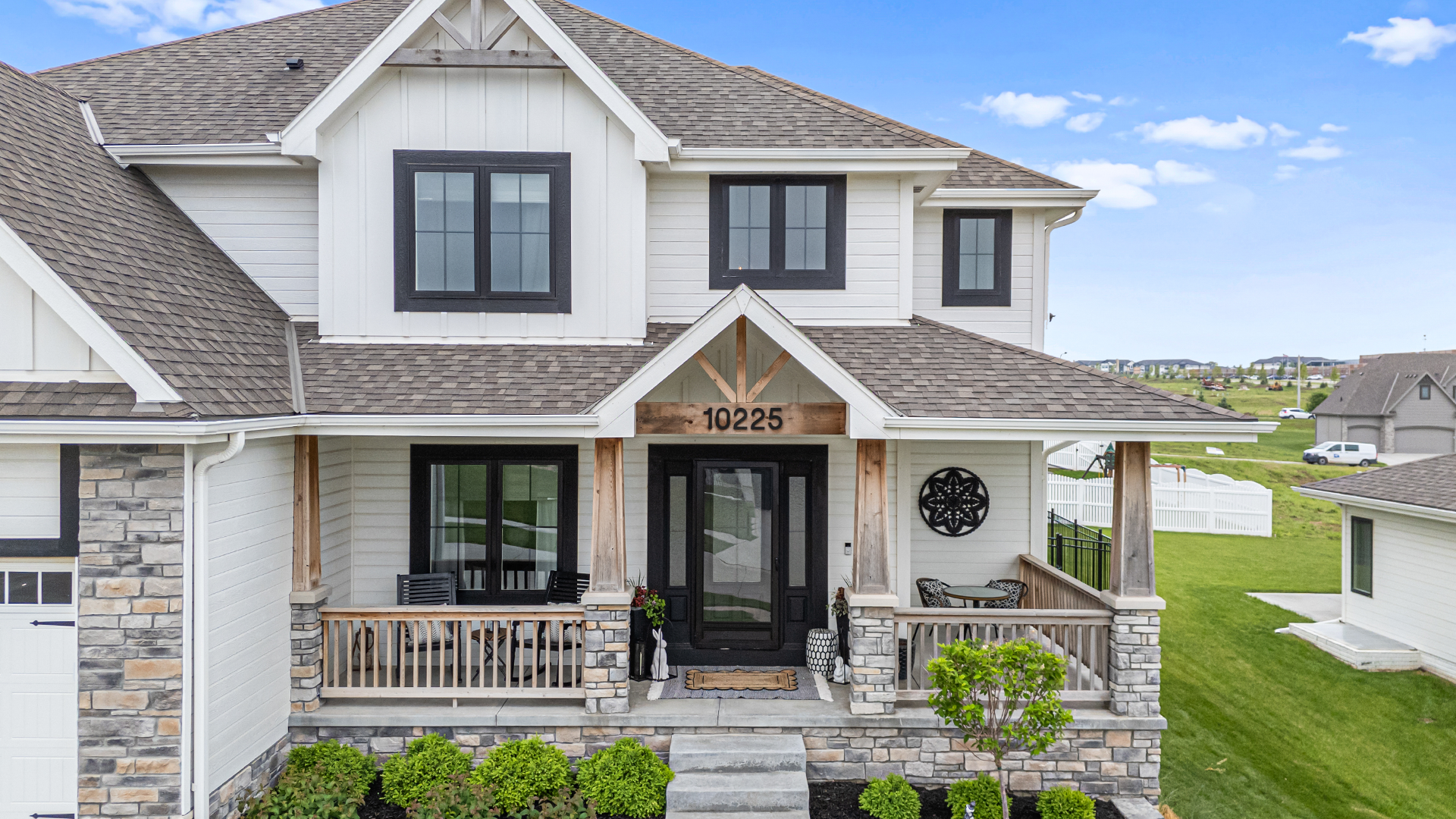 10225 Caspian Dr-03.png