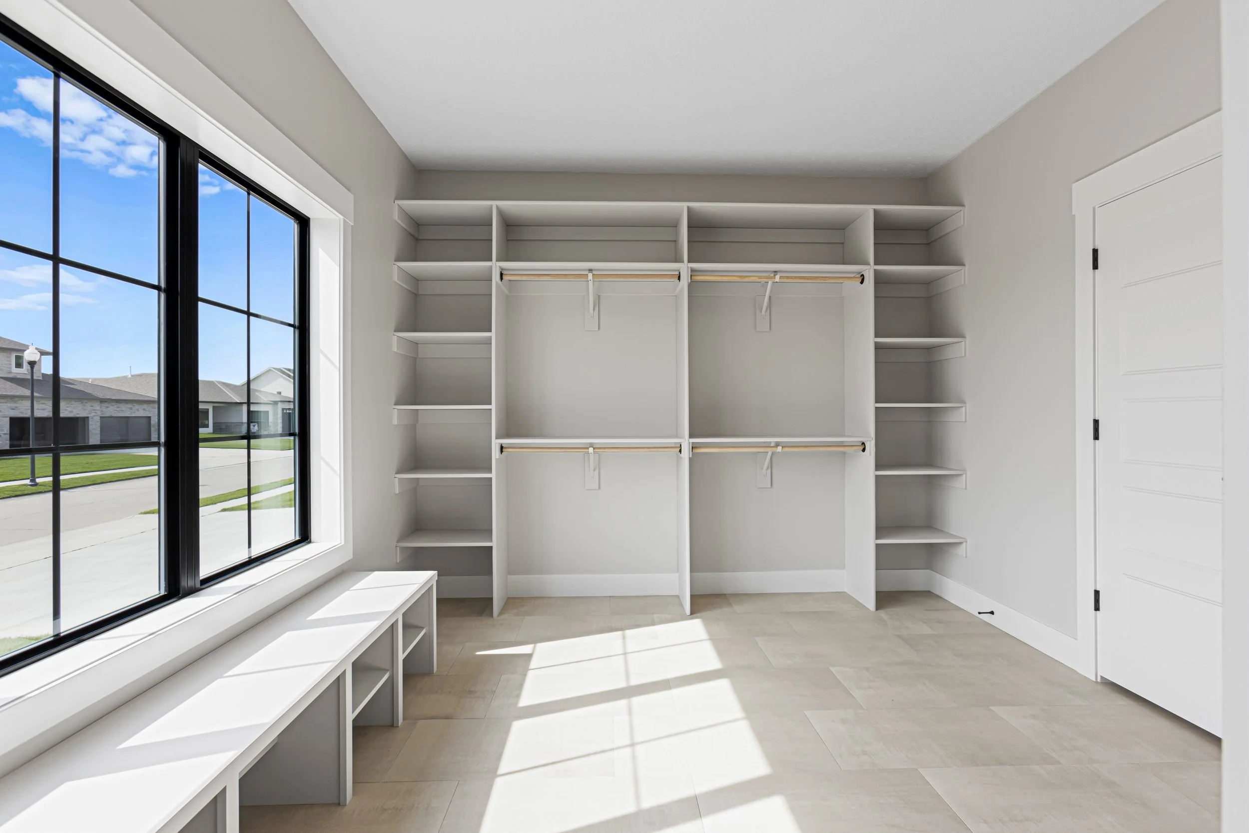 815 S Lakeview Way-23.jpg