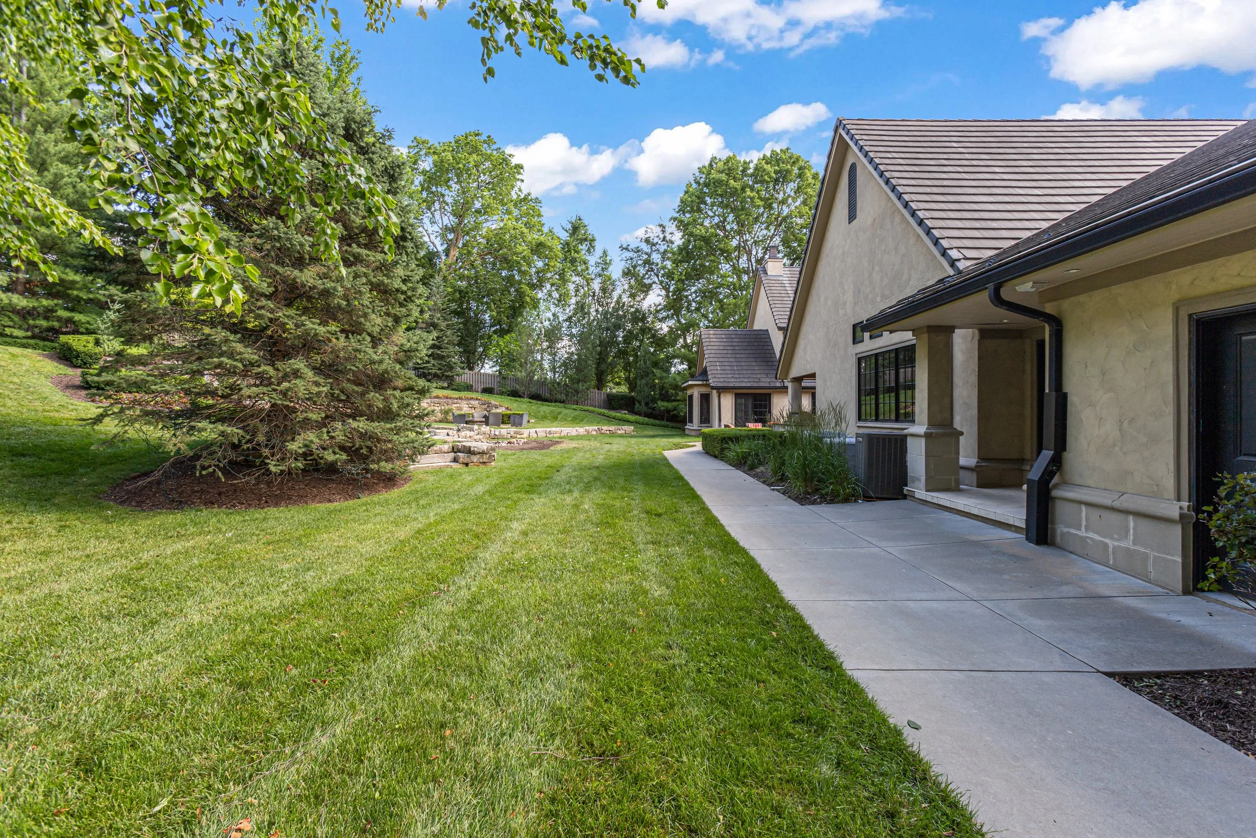 717 Hackberry Rd-10.jpg