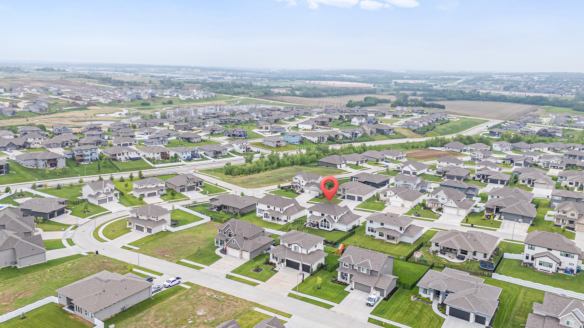 10225 Caspian Dr-54.png