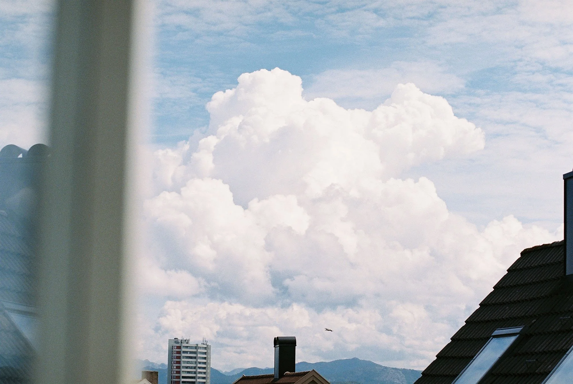 C000142-R1-28-29A.jpg