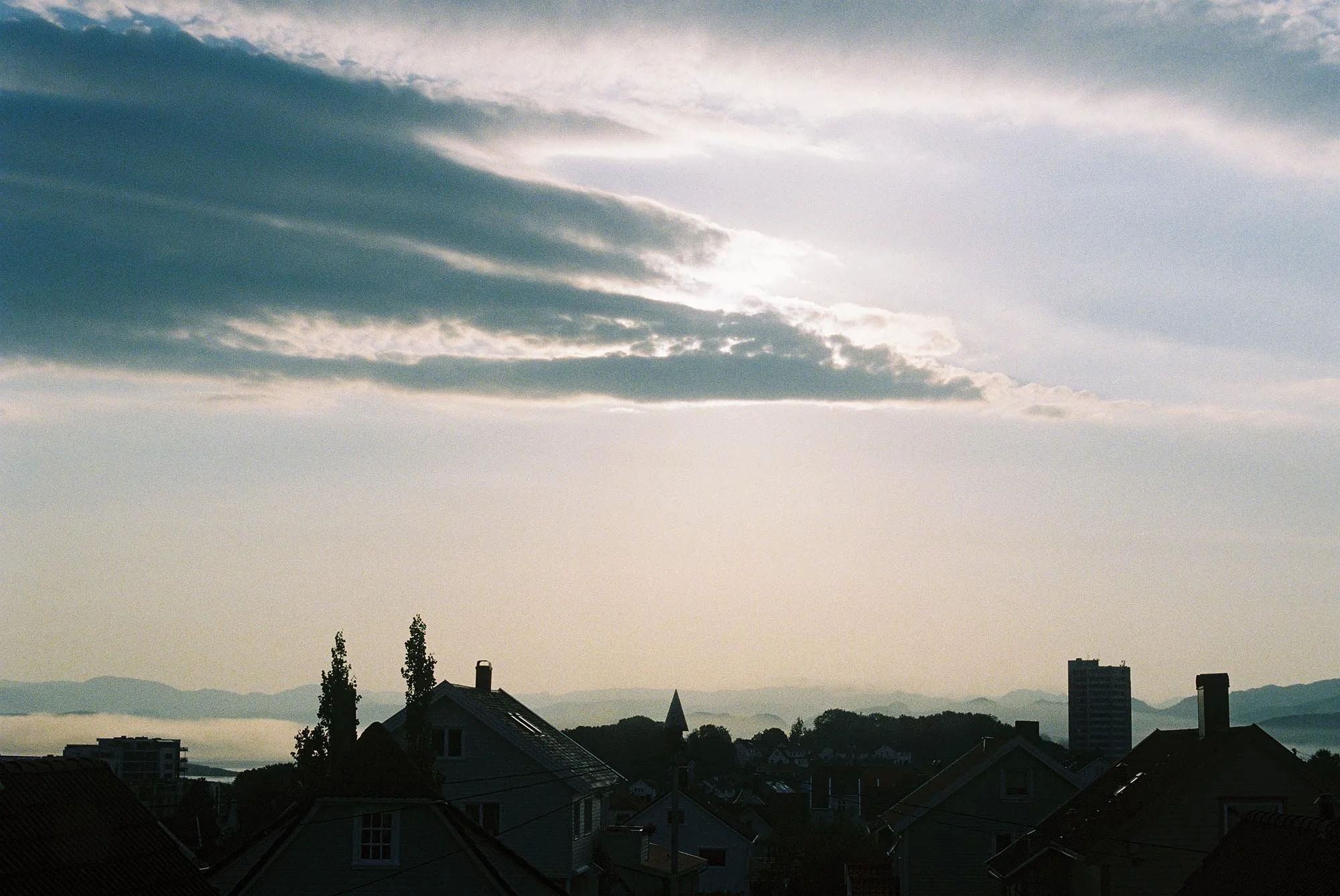C009871-R1-27-28A.jpg