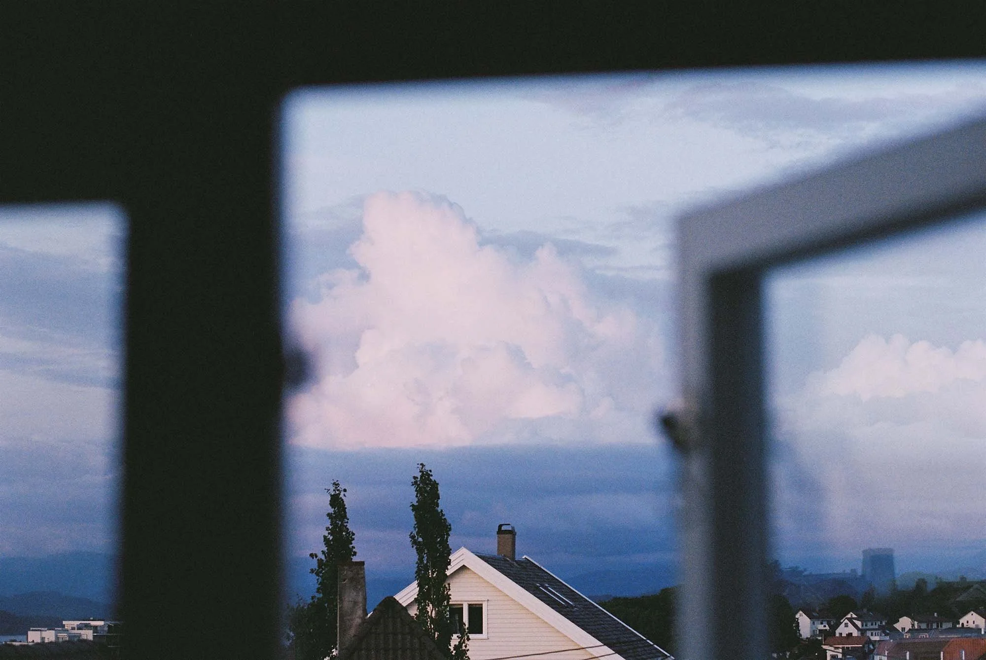 C003575-R1-32-33A.jpg