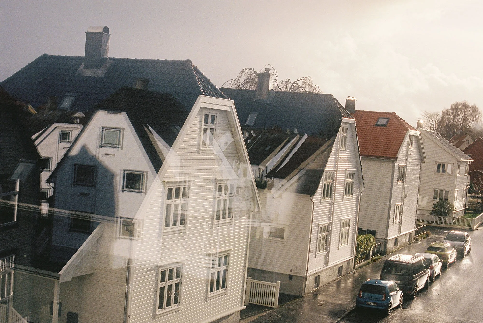 C000821-R1-27-28A.jpg