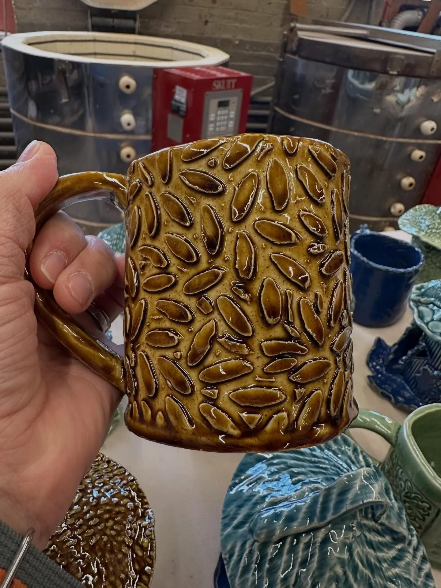 Come join us for Date Night this Saturday 7-9 April 4th!! Make a mug or pet bowl with June Lee @juneleeceramics @theclayschool 
TheClaySchool.com