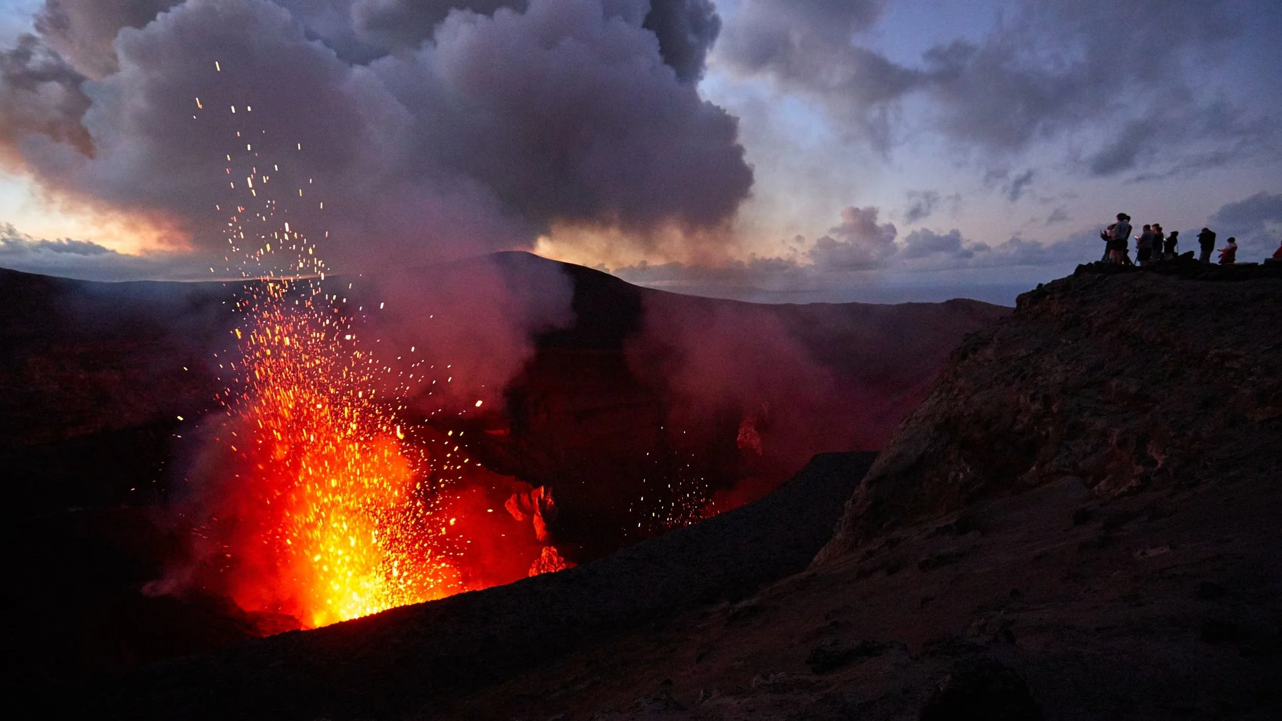 220893-Mt-Yasur.jpg.jpg