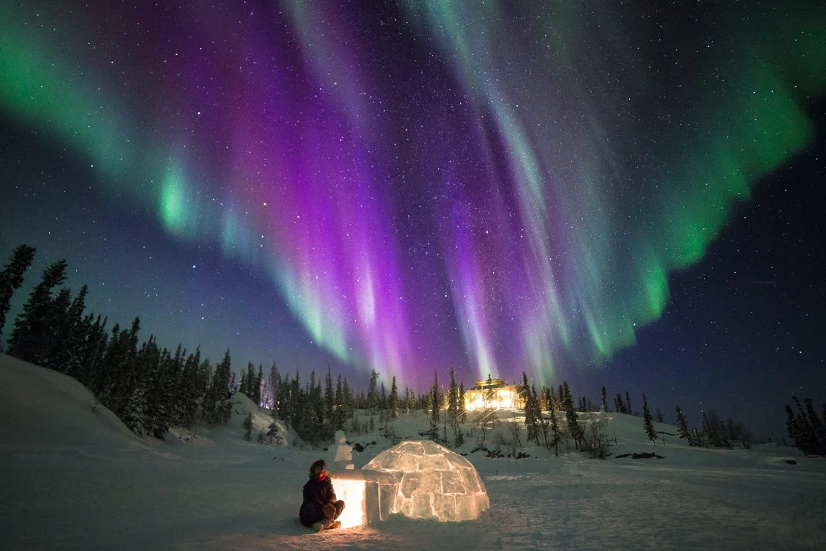 Igloo-BLL-Under-Aurora.jpg