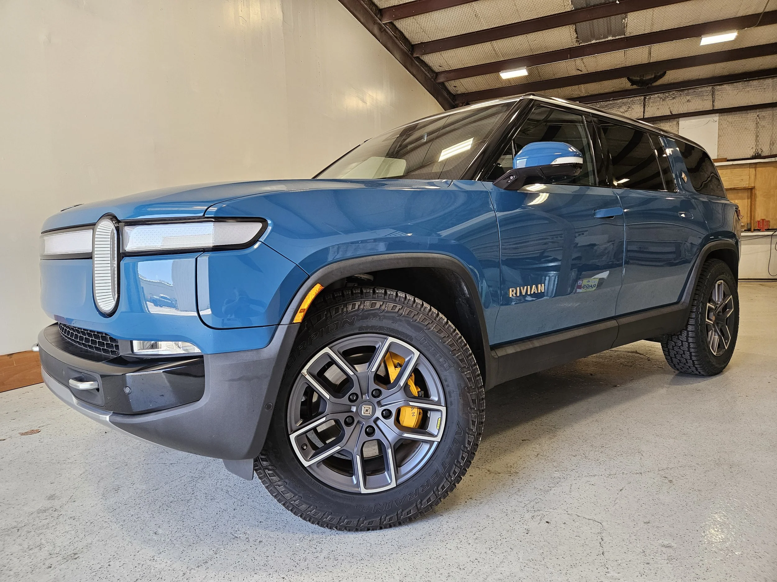 2023 Rivian R1S Adventure Quad Large Pack - 39k miles - SOLD