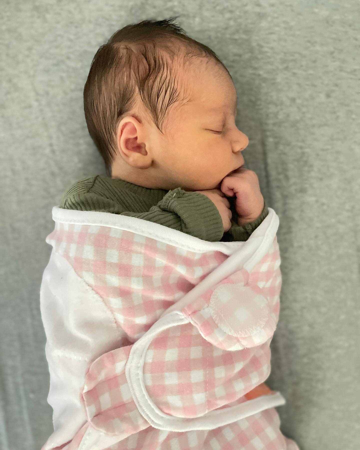 Molly Elizabeth Flynn arrived 9&bull;19🩷🩷 

Thank you all for the emails and love! My schedule is now open. Starting in November, I will be in the office on the weekends and eventually transitioning to my full schedule. 

To book, please visit www.