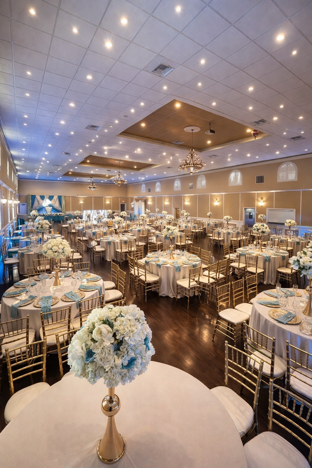 The Greek-Anaheim Hasta 350 Invitados