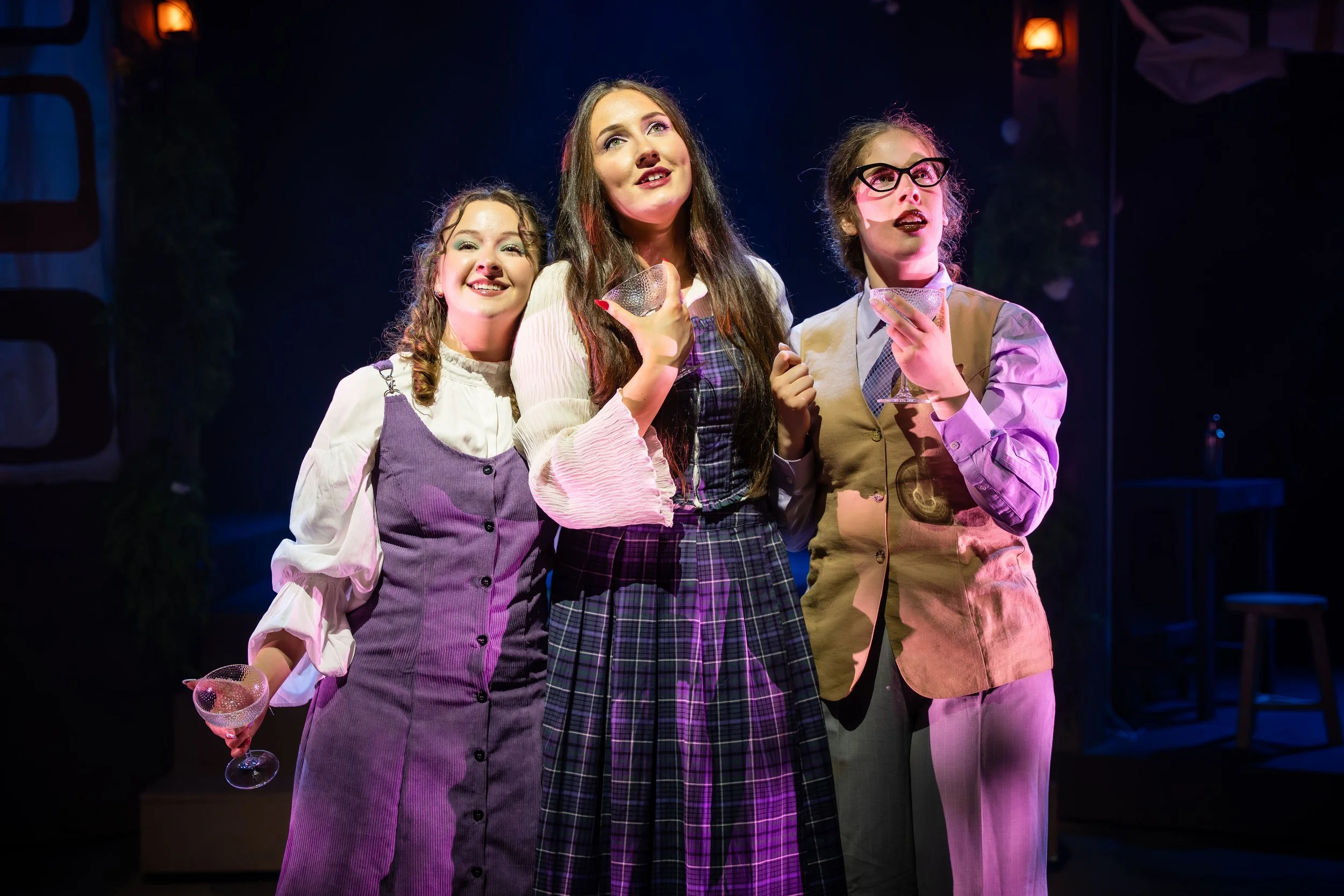 JMCWITCHESOFEASTWICK031225-01389.jpg