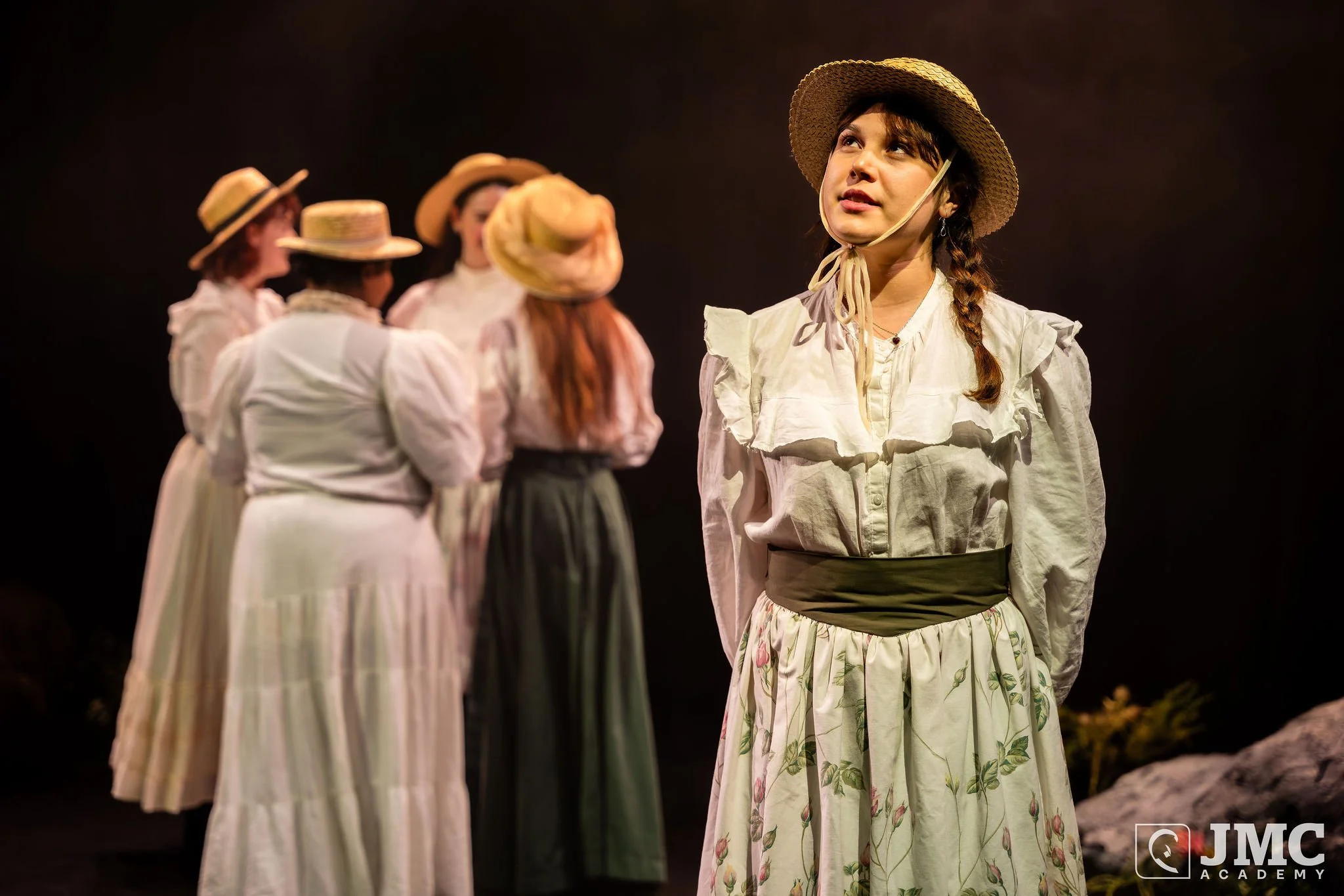 JMCPICNICATHANGINGROCK-07738.jpg