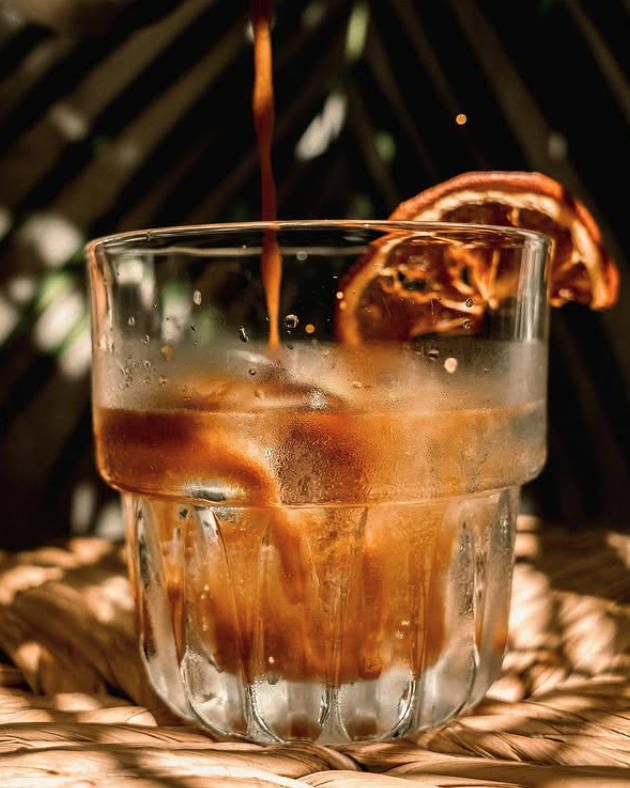 Specialty coffee and espresso drinks at La Barrita de Sayulita near the beach
