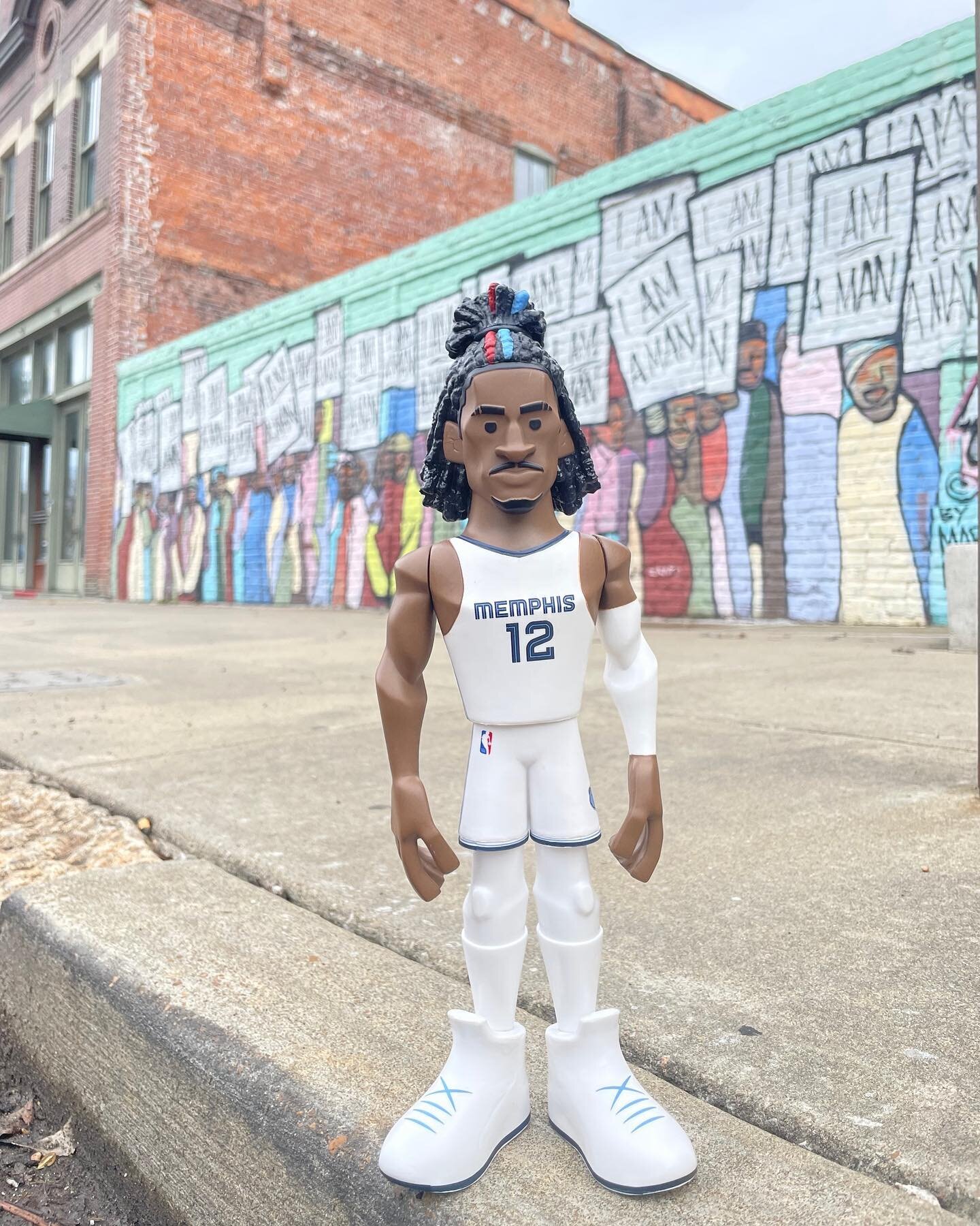 Talk about South MANE character energy! 👏 After catching a ride on the trolley, Ja strolled through the South Main District to visit all his favorite local restaurants and stores in the neighborhood, and he&rsquo;s almost ready to represent #BIGMEMP