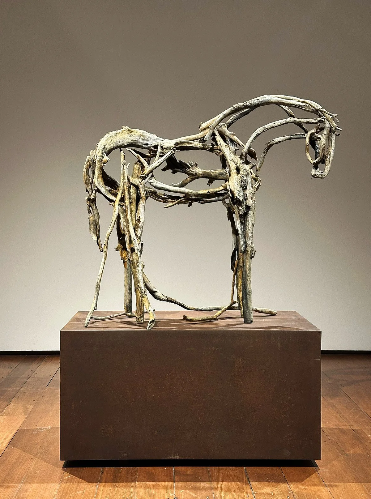Deborah-Butterfield_Sculptures-2026_install-5.jpg