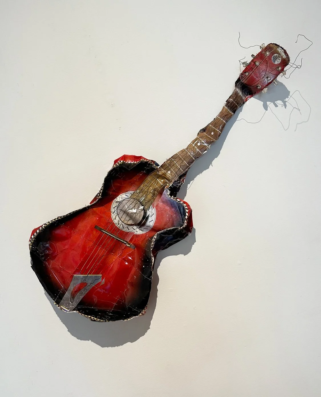 hatt_acoustic_guitar_1.jpg