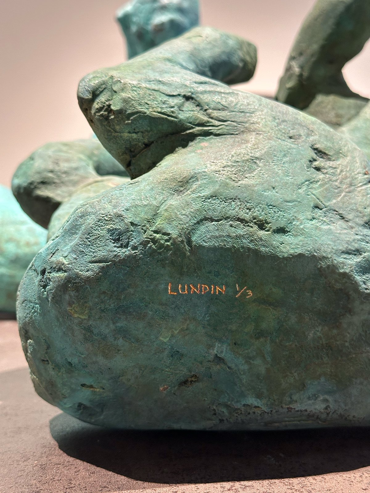lundin_POMPEII-DUO-CANES_2025_detail-view-3.jpg
