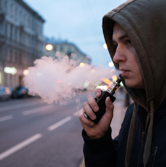 Teens and The Dangers of E-Cigarettes and Vaping 