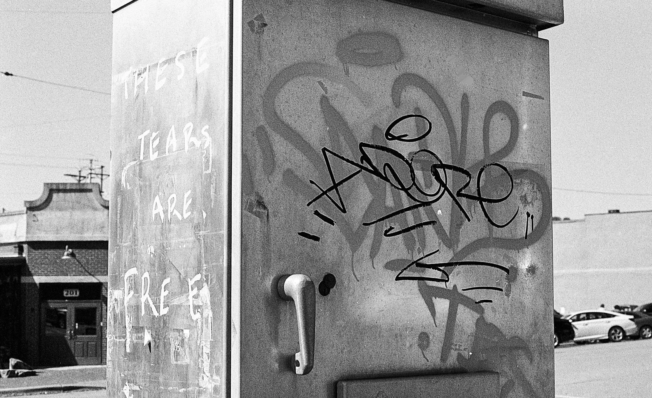 october '20, shot on ilford hp5 400 with minolta xe-5 