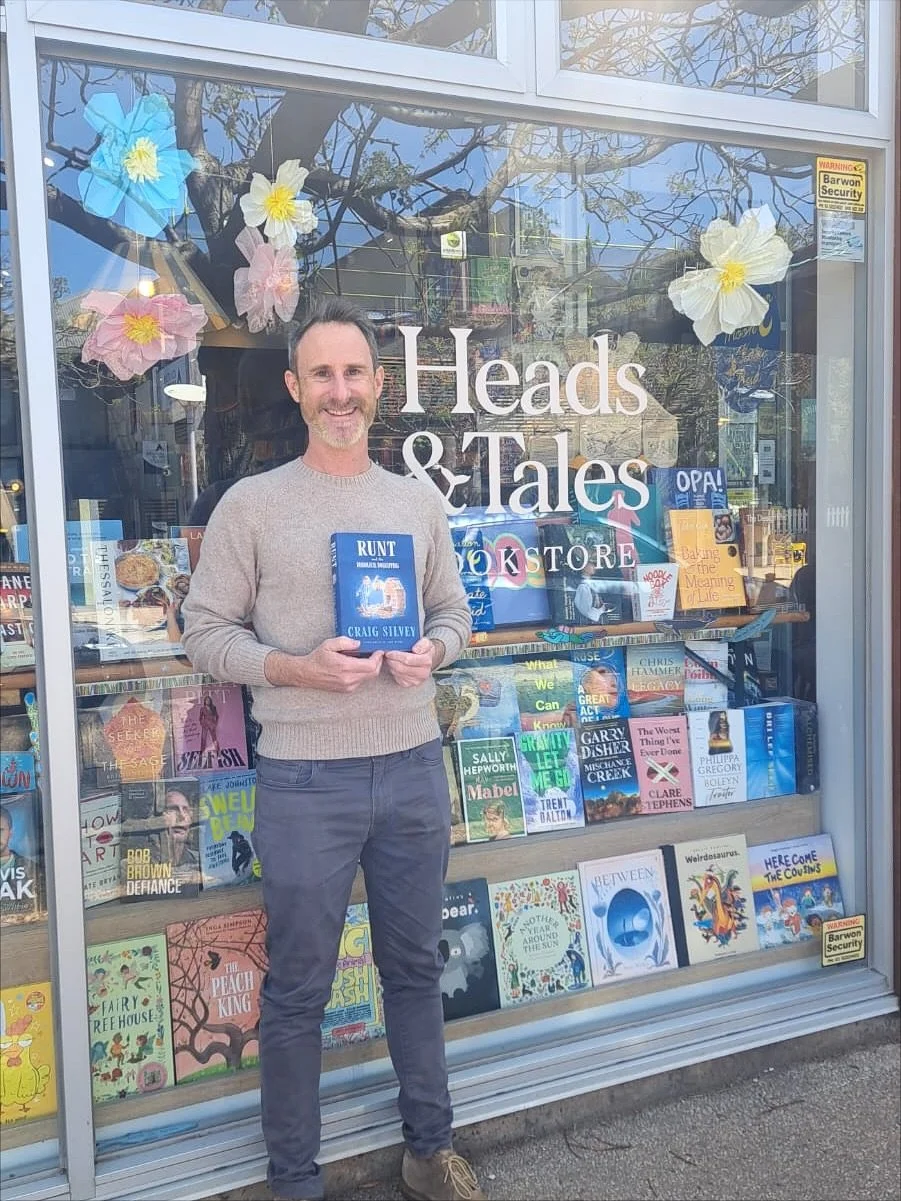 Hugely exciting to have one of our favourite authors @craigsilveyauthor drop by to sign a stack of Runt and the Diabolical Dognapping, the sequel to Runt - a phenomenal bestseller and all-time family favourite! πΆπ grab these modern classics in stor