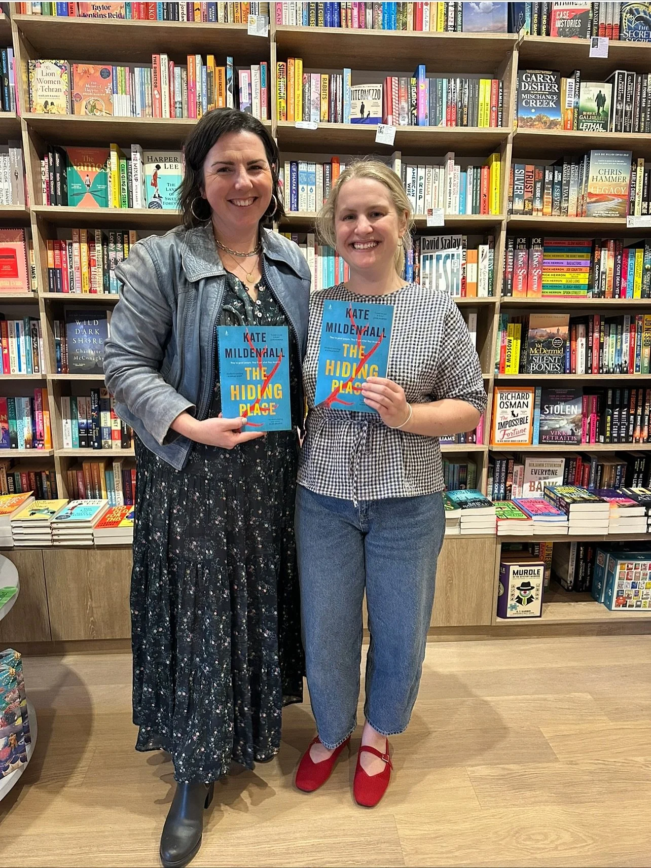 We felt so lucky to do a publication day event for @kmildenhall’s THE HIDING PLACE last night π₯ποΈπ¦ anyone who knows Kate will know what a generous, warm and insightful author she is to hear speak - we always get a few cone of silence treats