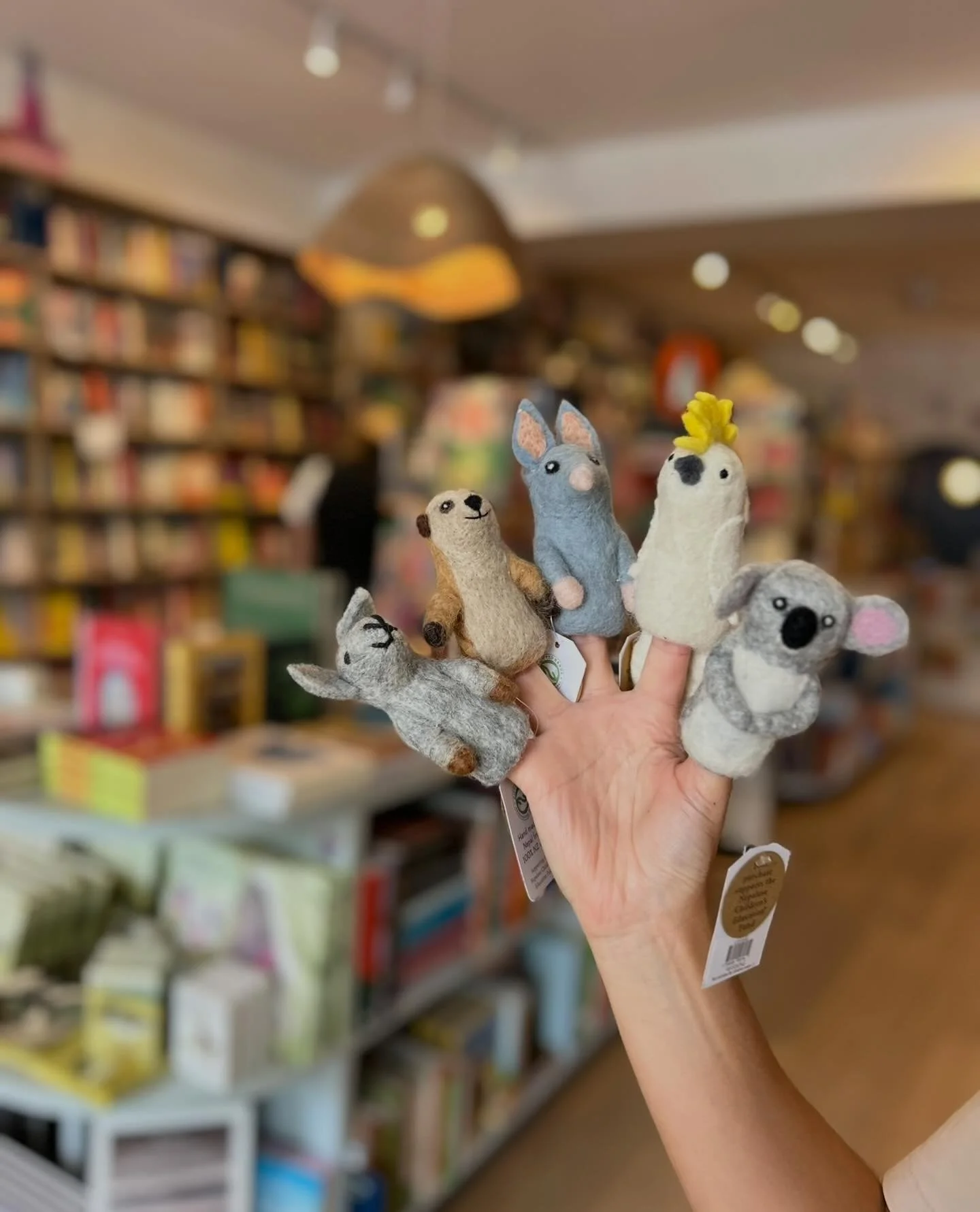 New to the felt-finger-puppet fam! 👋💕 Kangaroo, Meerkat, Bilby, Cockatoo and Koala! 🐨💕