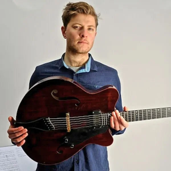Jazz guitarist Tom Ollendorff at Hayes