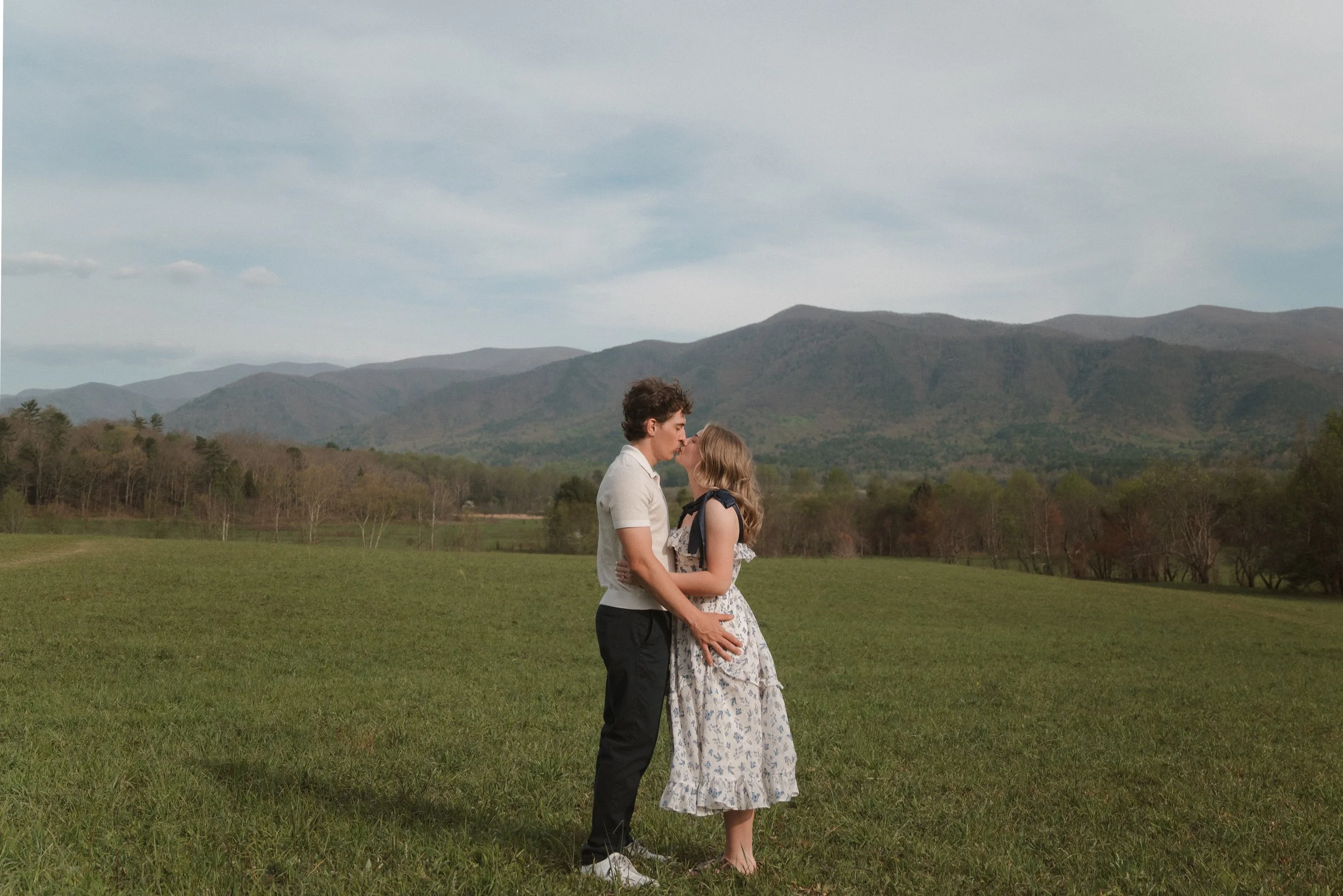 cades_cove_smokymountain_couples-26.JPG