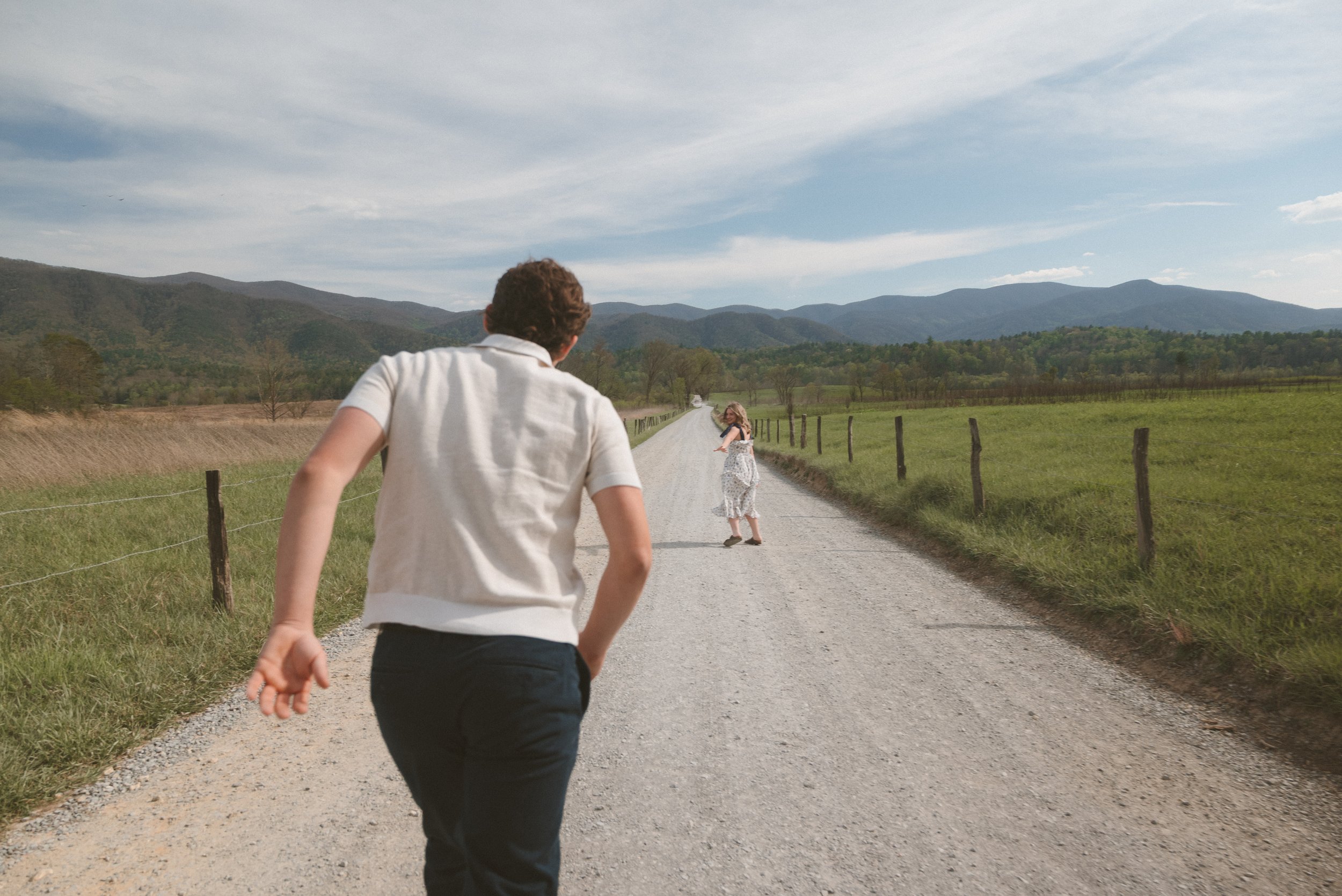 cades_cove_smokymountain_couples-8.JPG