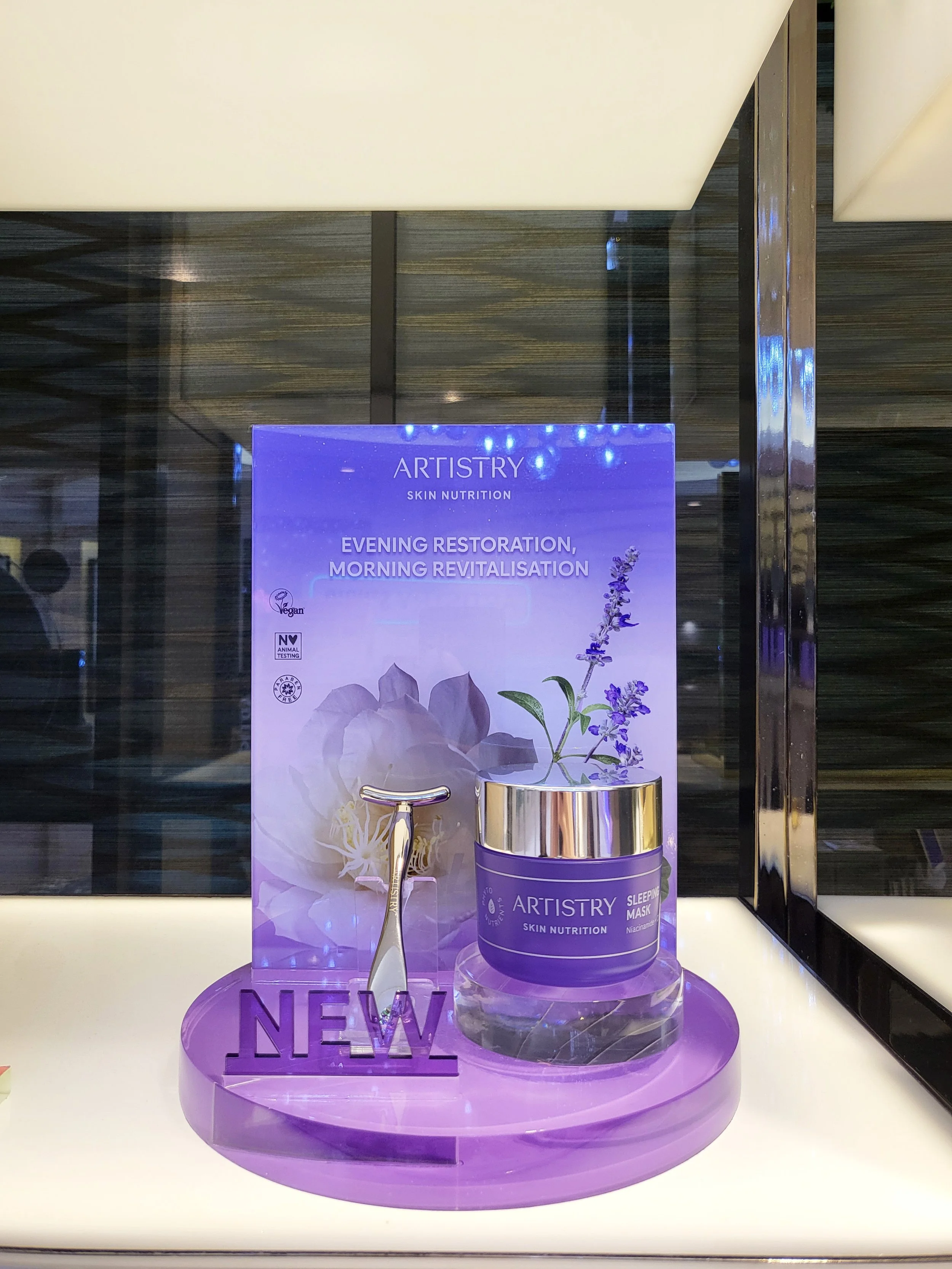 Artistry Sleeping Mask VMD — Clover Creative | Design Agency