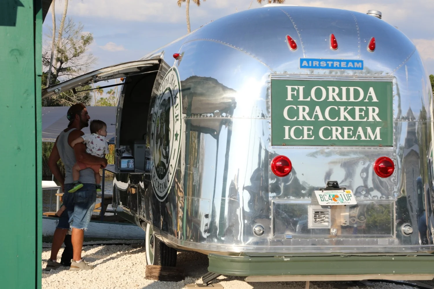 Florida Cracker at Homosassa Resort Monkey Bar Kitchen — FLORIDA CRACKER The Original