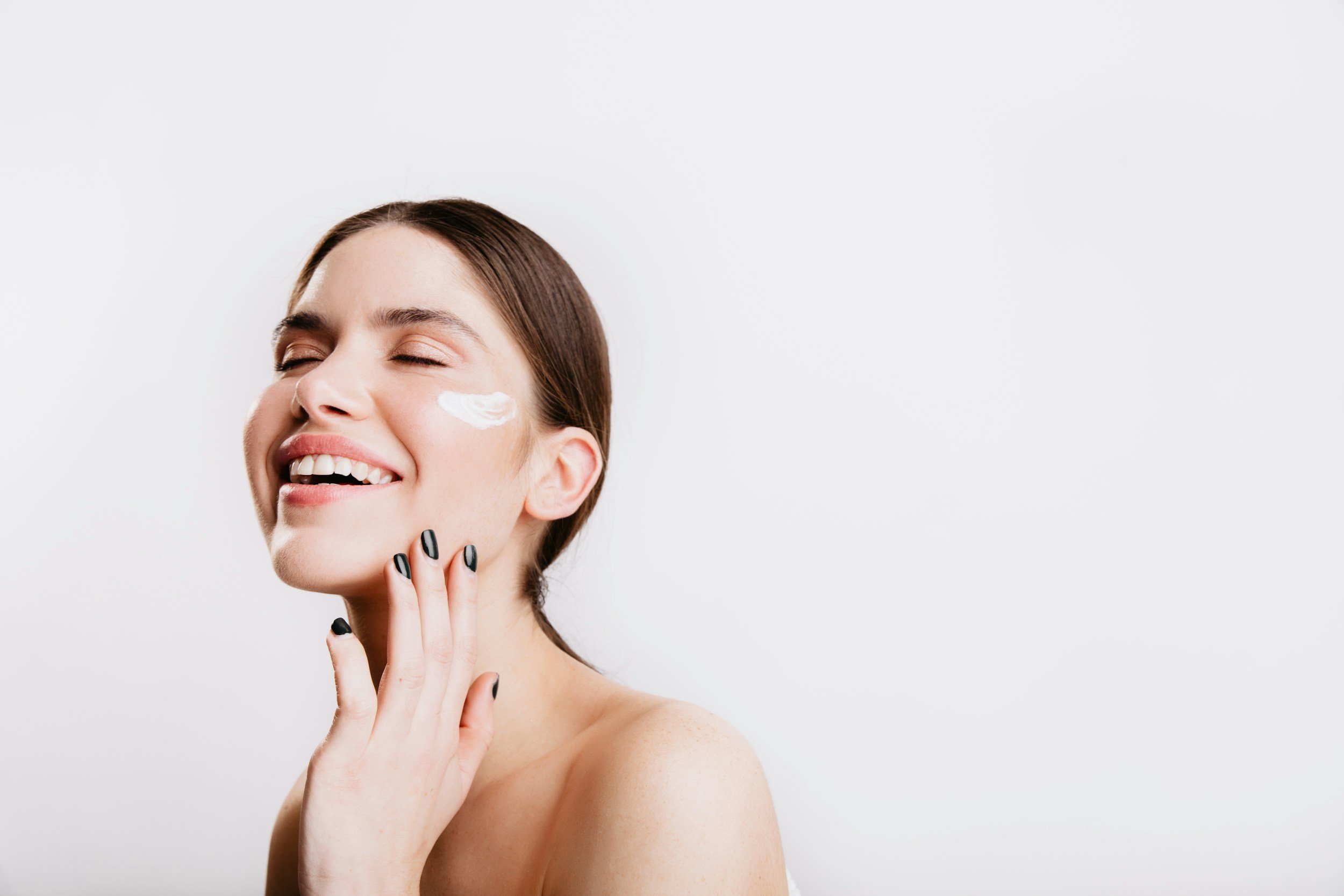 Waxing Aftercare 101: How to Take Care of Your Skin After a Wax