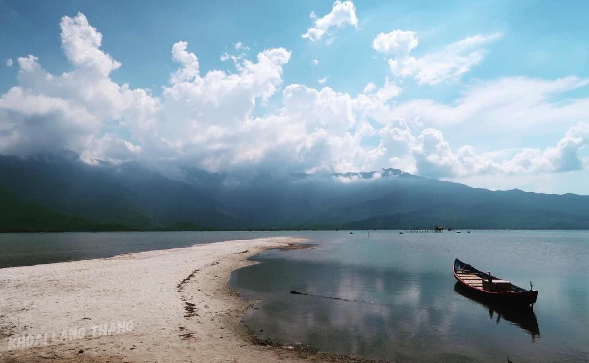 Đất nước qua góc nhìn của Khoai Lang Thang