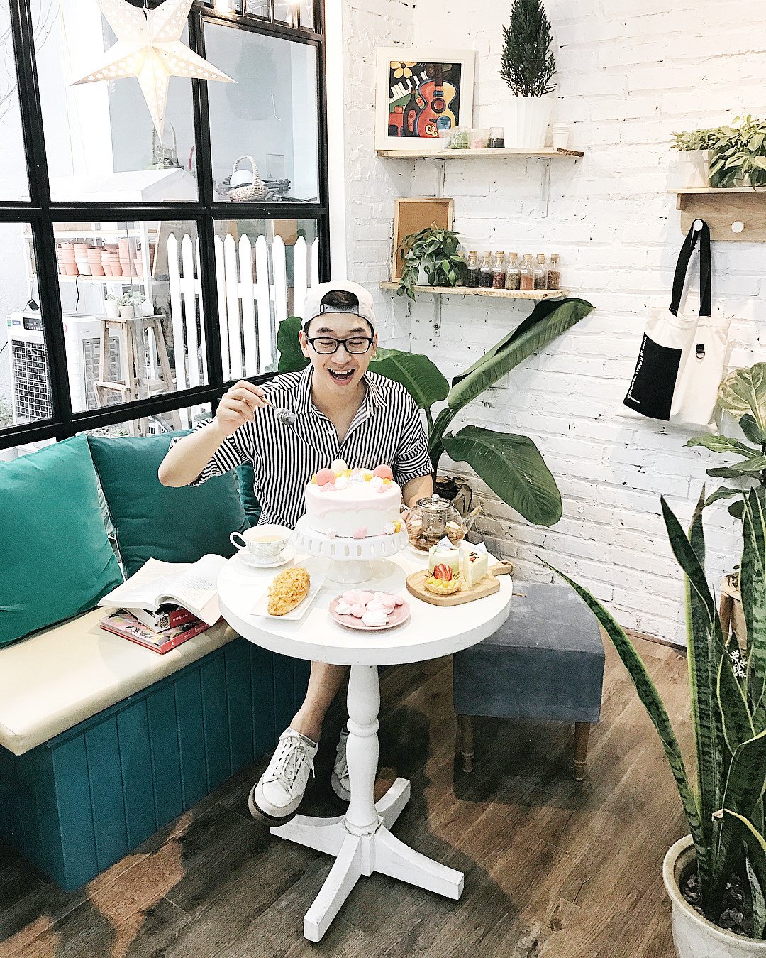 5 tài khoản Instagram Việt khiến bạn muốn 'ăn cả thế giới'