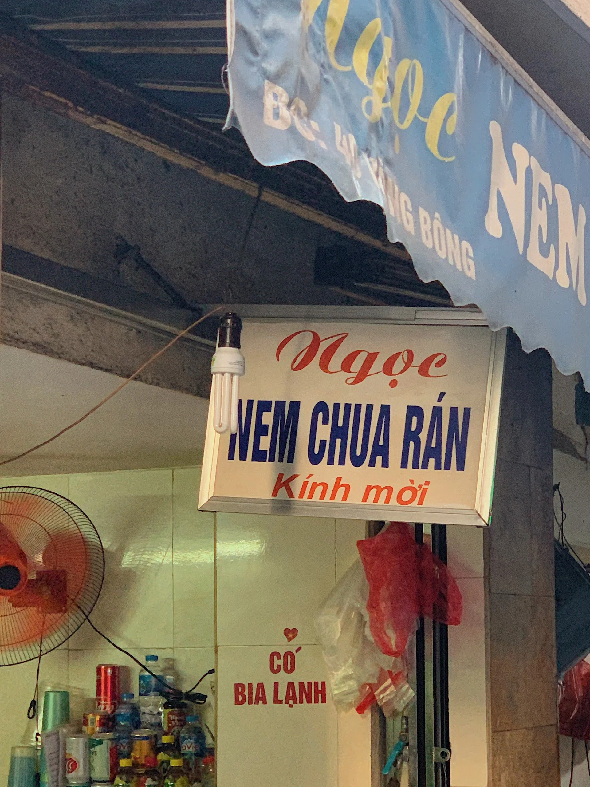 Truy tìm hàng Nem chua rán ngon nhất ngõ Tạm Thương — Ninh Tito - Food ...