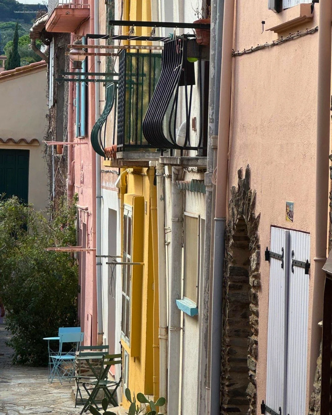 Scenes from Siran

Soft pastel walls, morning markets, the hum of life unfolding in narrow streets.
There&rsquo;s a rhythm here that moves differently &mdash; slower, warmer, filled with small, beautiful details.

Every corner seems to hold a st