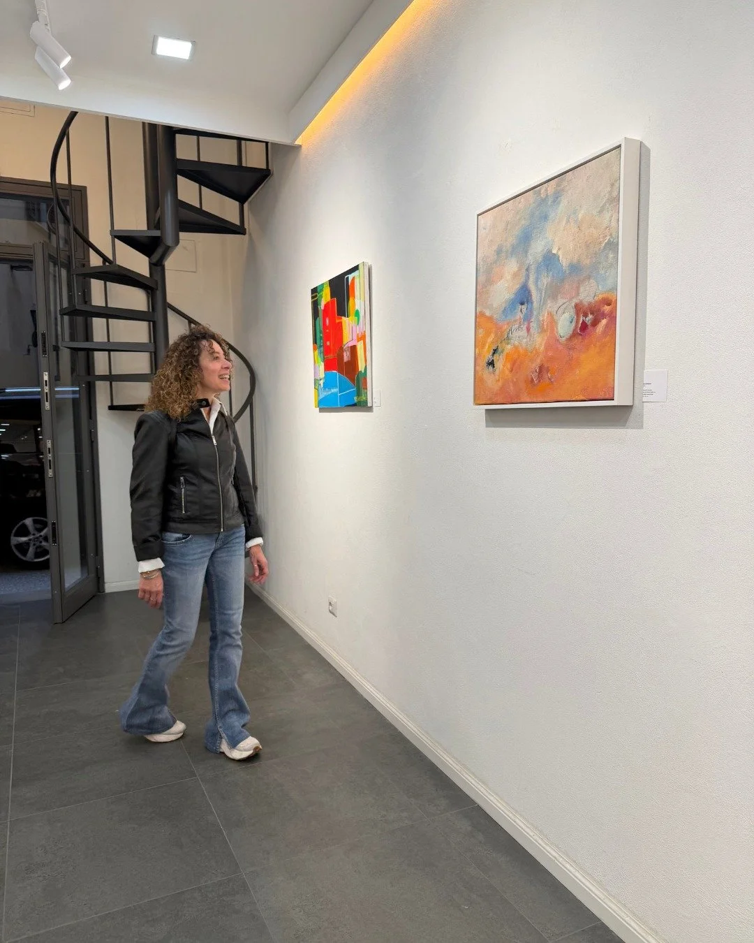 Still reflecting on the experience of having Driftwood and Not in the Middle of It shown at FIRENZE CONTEMPORARY 7 with @rossocinabro_gallery in Florence.

There is a quiet depth to Florence, a place where art and history feel intertwined, and to b