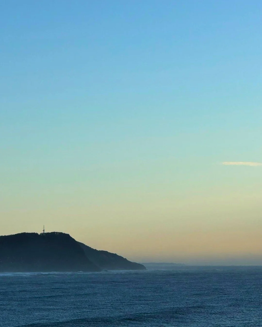 There&rsquo;s something about the horizon&hellip;

Where the ocean meets the sky,
and everything softens.

The colours shift quietly here &ndash;
blues into greens,
light into stillness &ndash;
and for a moment, everything feels held.

I of