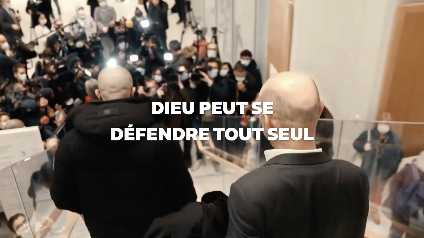 DIEU PEUT SE DÉFENDRE TOUT SEUL