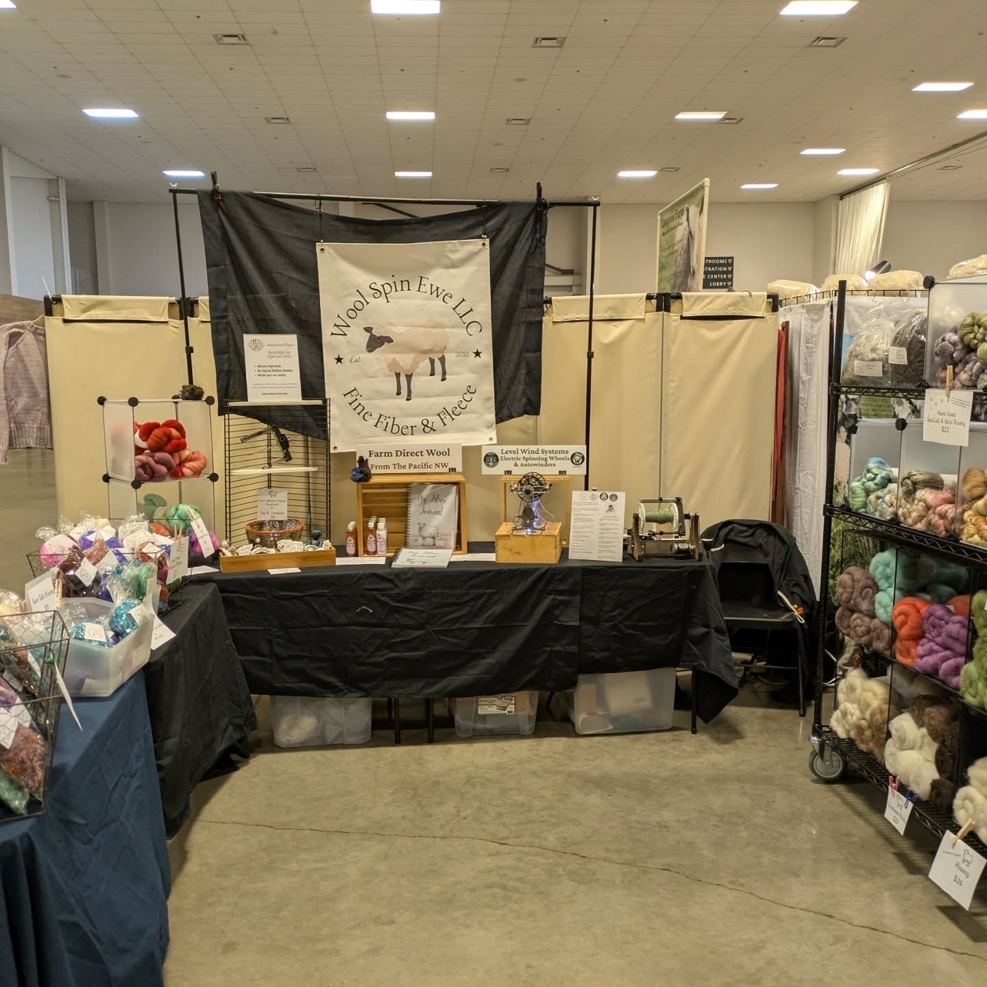Happy to be here at Oregon Flock and Fiber Festival! 

#oregonflockandfiberfestival
