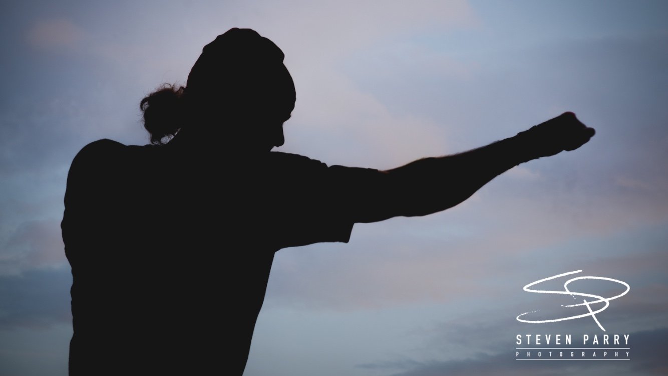 Luke R. Davies raises over 1k for Cancer Research through UWCB