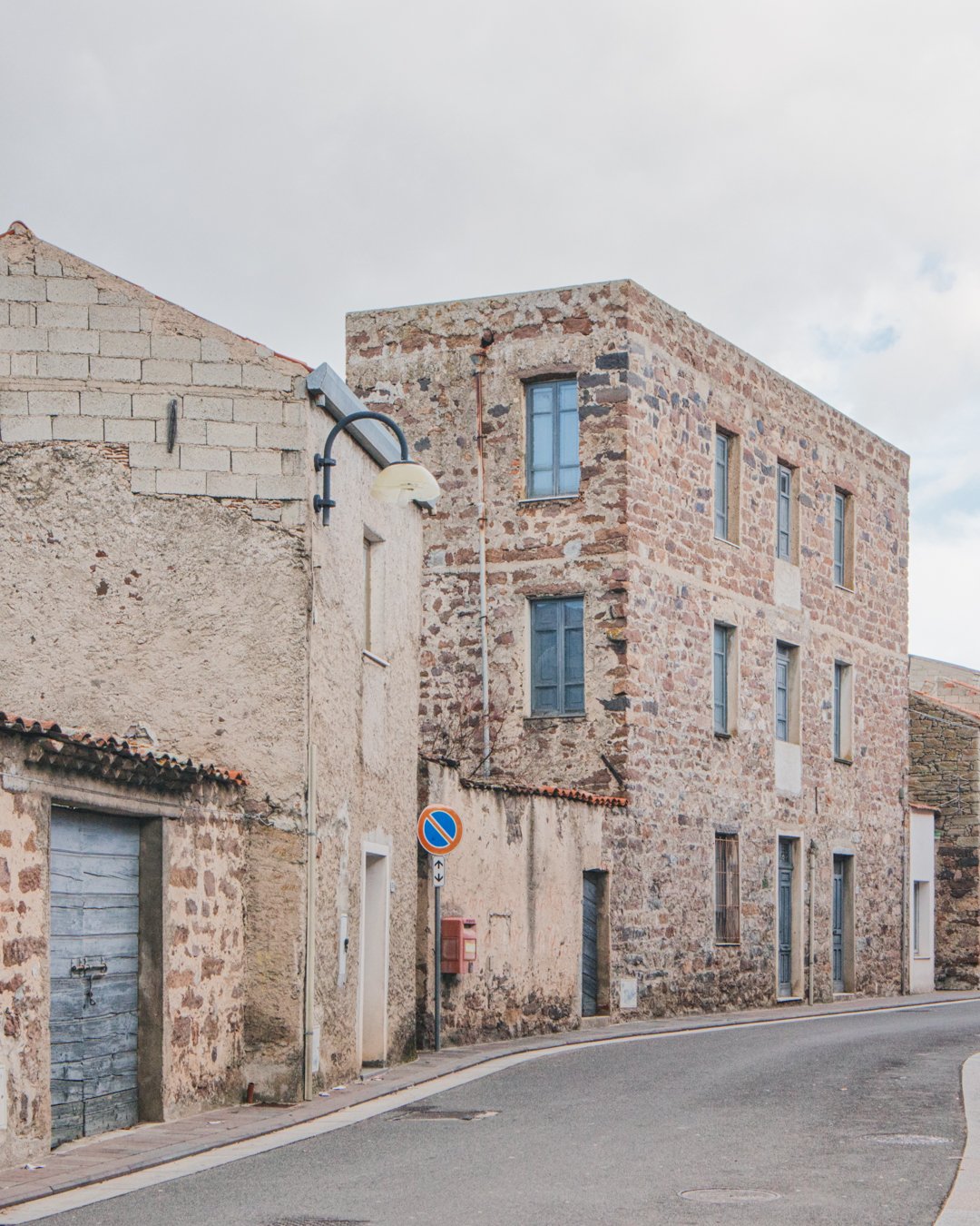 Arcipelago Italia . Sardegna . 2018

for
@labiennale 
@mario_cucinella_architects